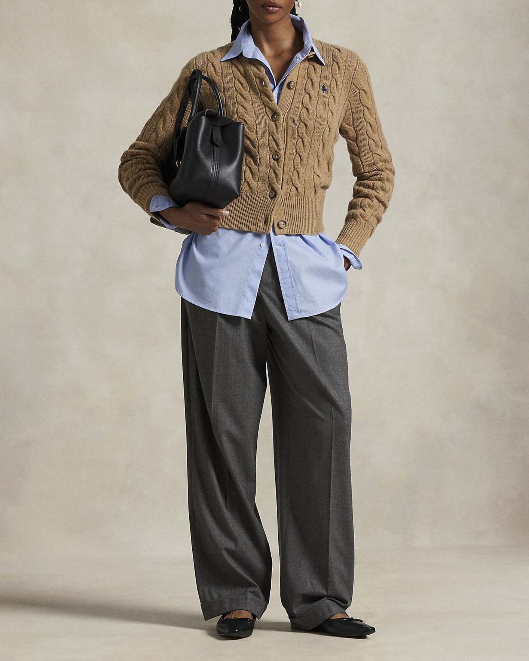 Cardigan slim Polo Ralph Lauren color cammello in lana e cachemire a trecce con logo Pony ricamato image