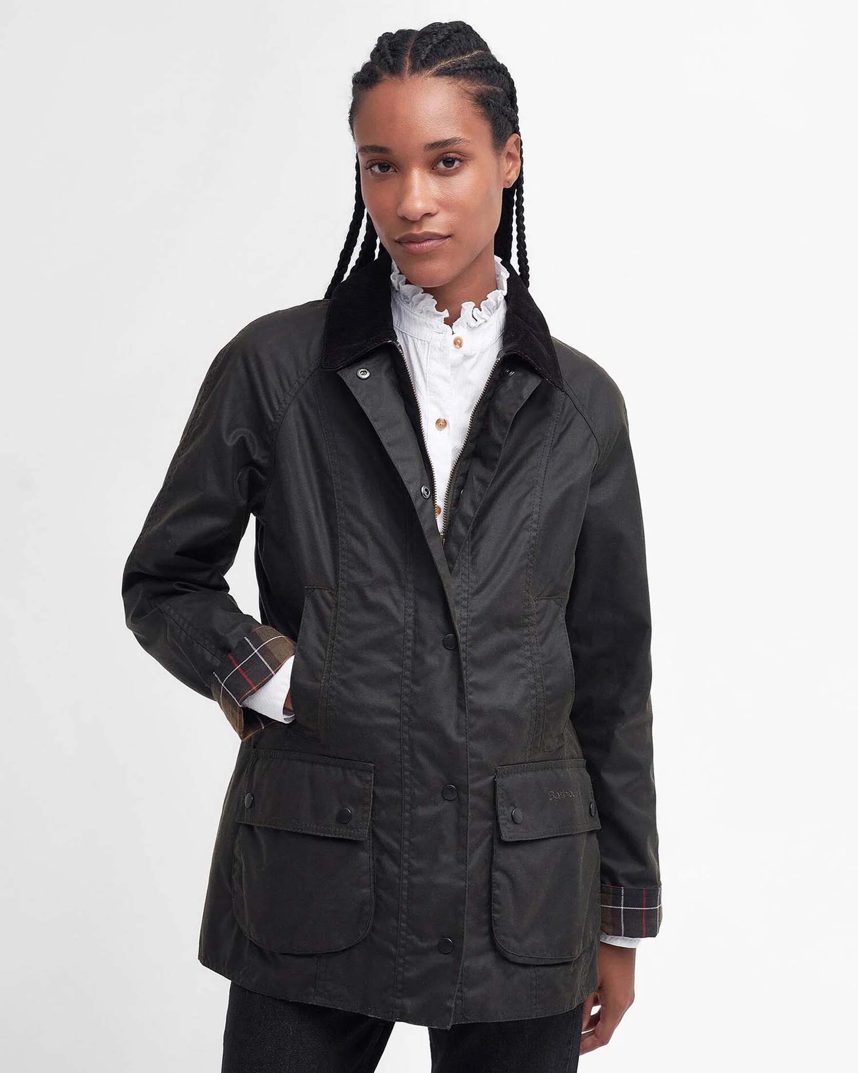 Giacca Classic Beadnell Barbour verde oliva in cotone cerato e colletto in velluto a costine