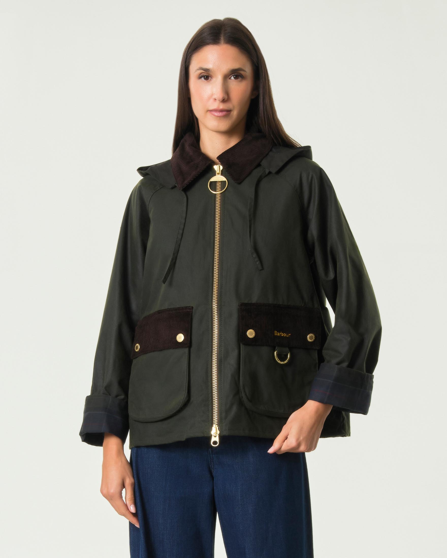 Giacca Carville Barbour verde oliva in cotone cerato con cappuccio removibile e colletto in velluto