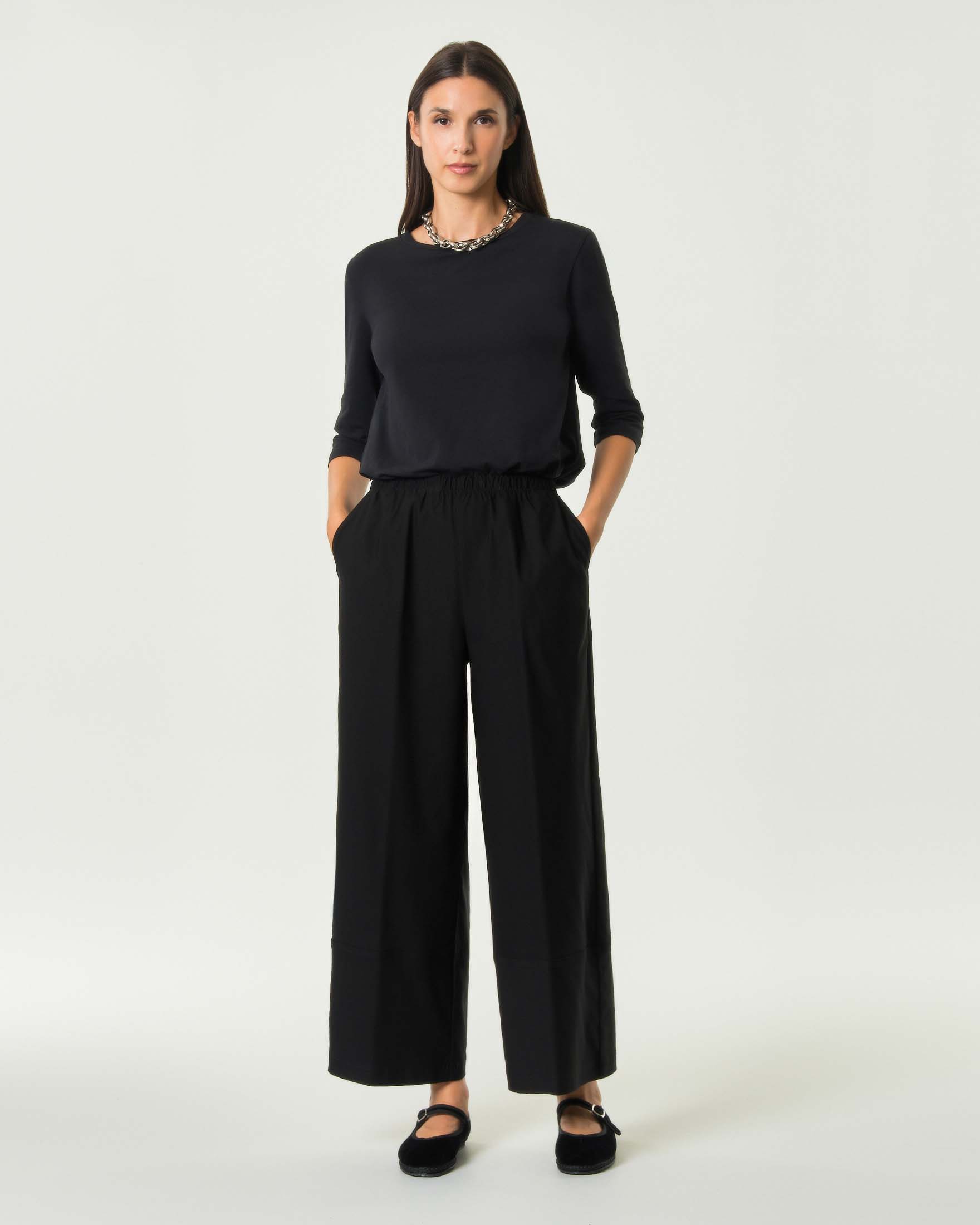 Pantaloni wide Jurerê neri alla caviglia in bengalina di viscosa stretch con vita elasticizzata