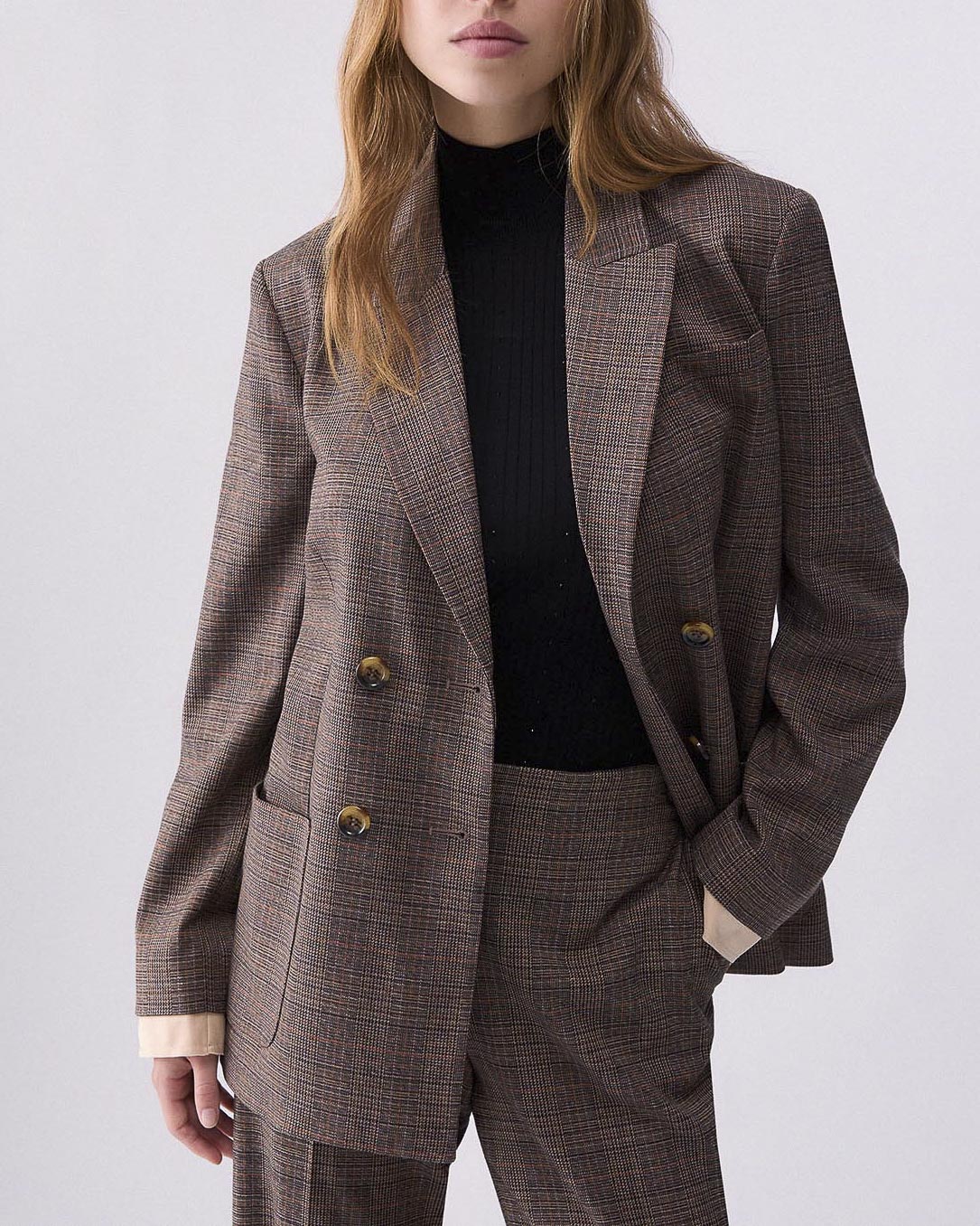 Blazer doppiopetto Liu Jo marrone a principe di galles con tasche a toppa image