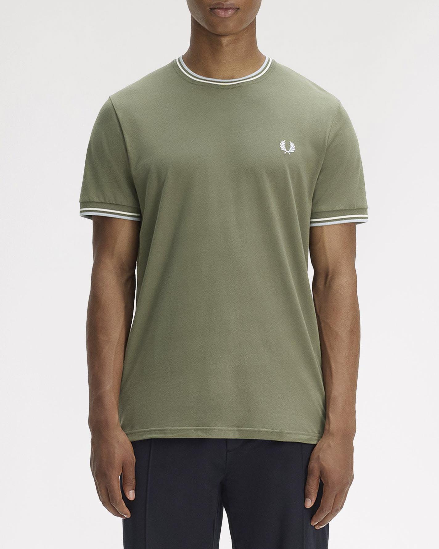 T-shirt Fred Perry salvia mezza manica con bordino bianco e azzurro
