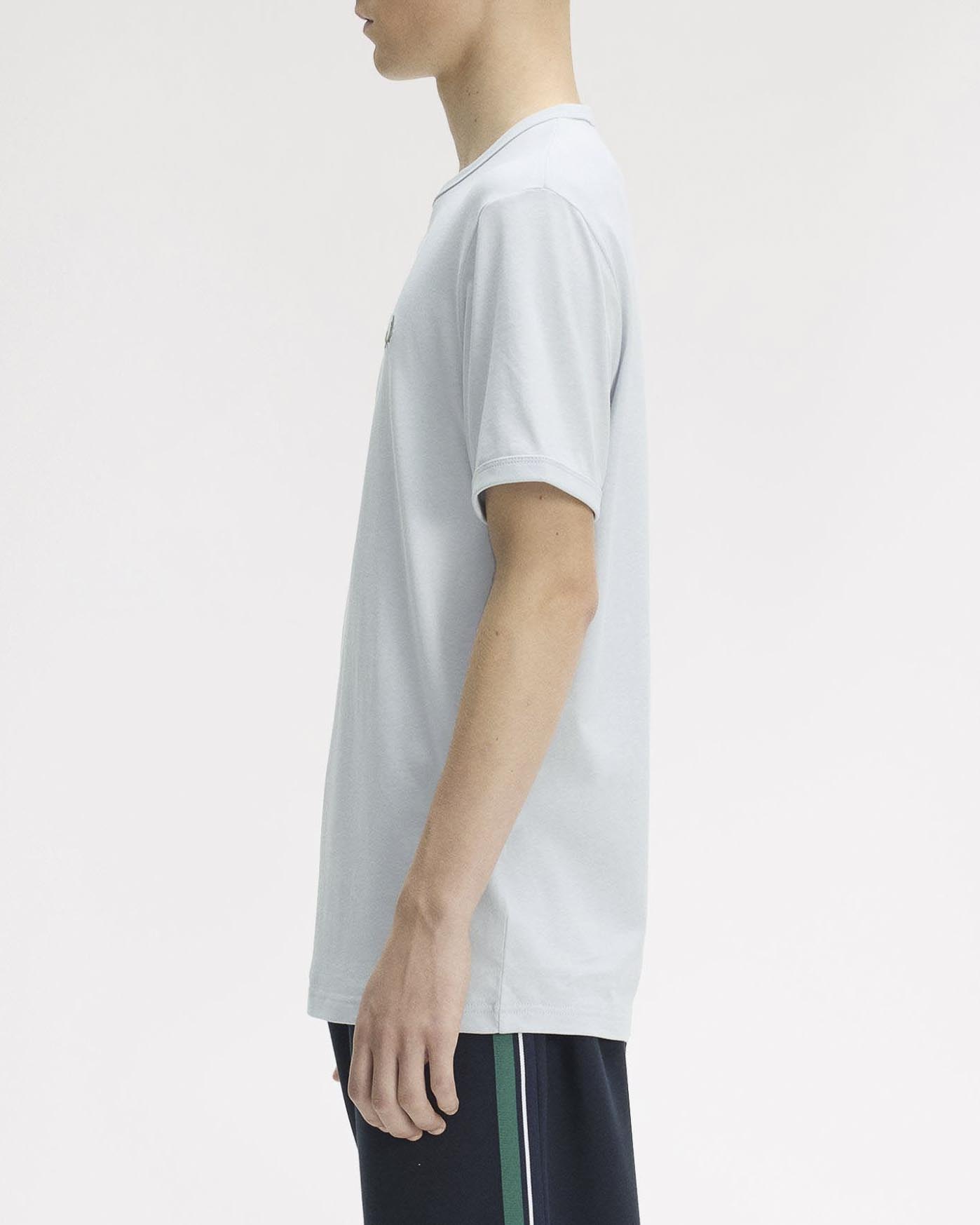 T-shirt mezza manica Fred Perry azzurra tinta unita image
