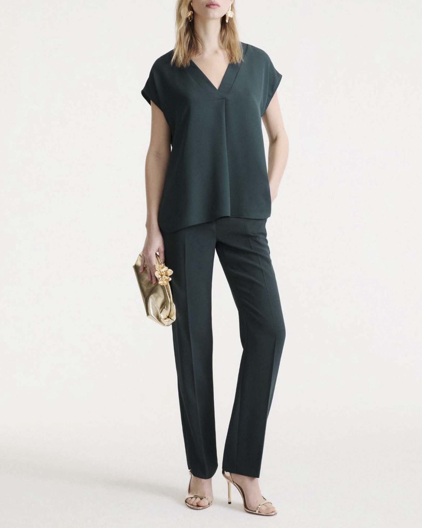 Blusa Marella 365 ottanio in satin con scollo a V e maniche ad aletta