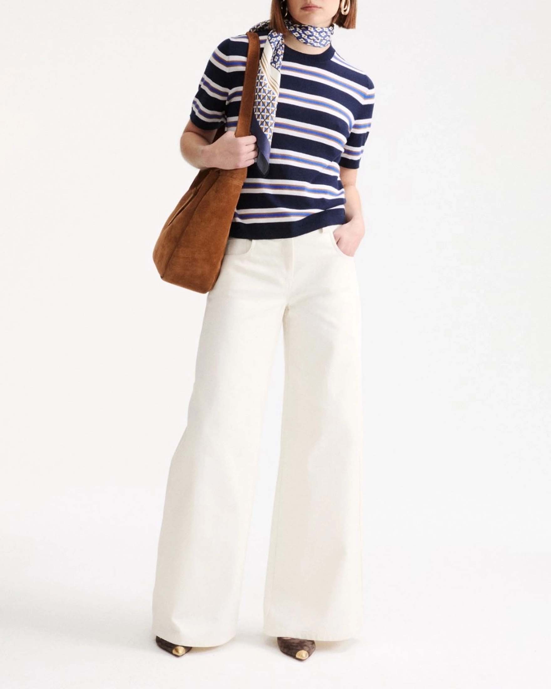 Maglia maniche corte Marella blu a righe in lana merino extrafine con scollo a giro e bordi a coste