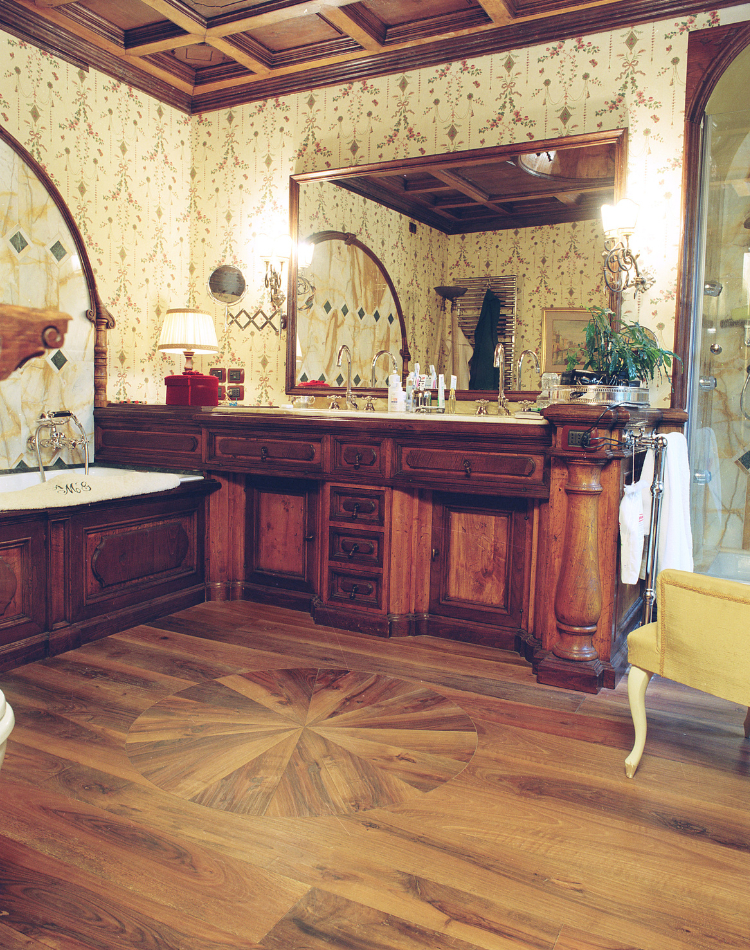 parquet in noce con rosone