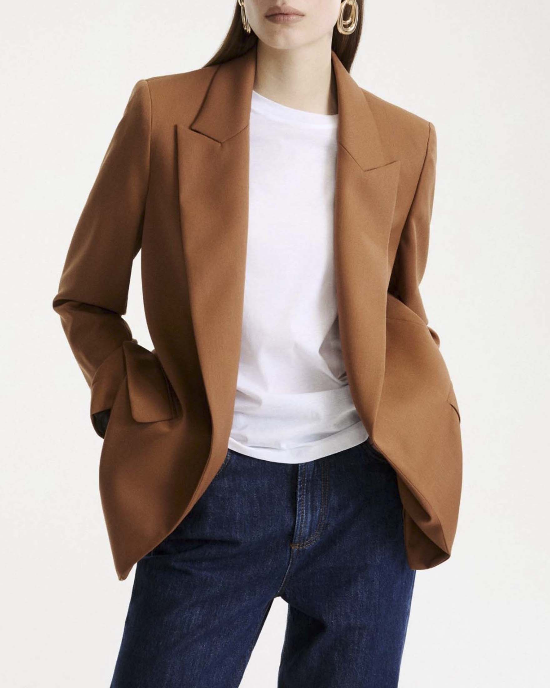 Blazer aperto Marella Sport color cuoio in gabardina di lana con rever a lancia e tasche con patta