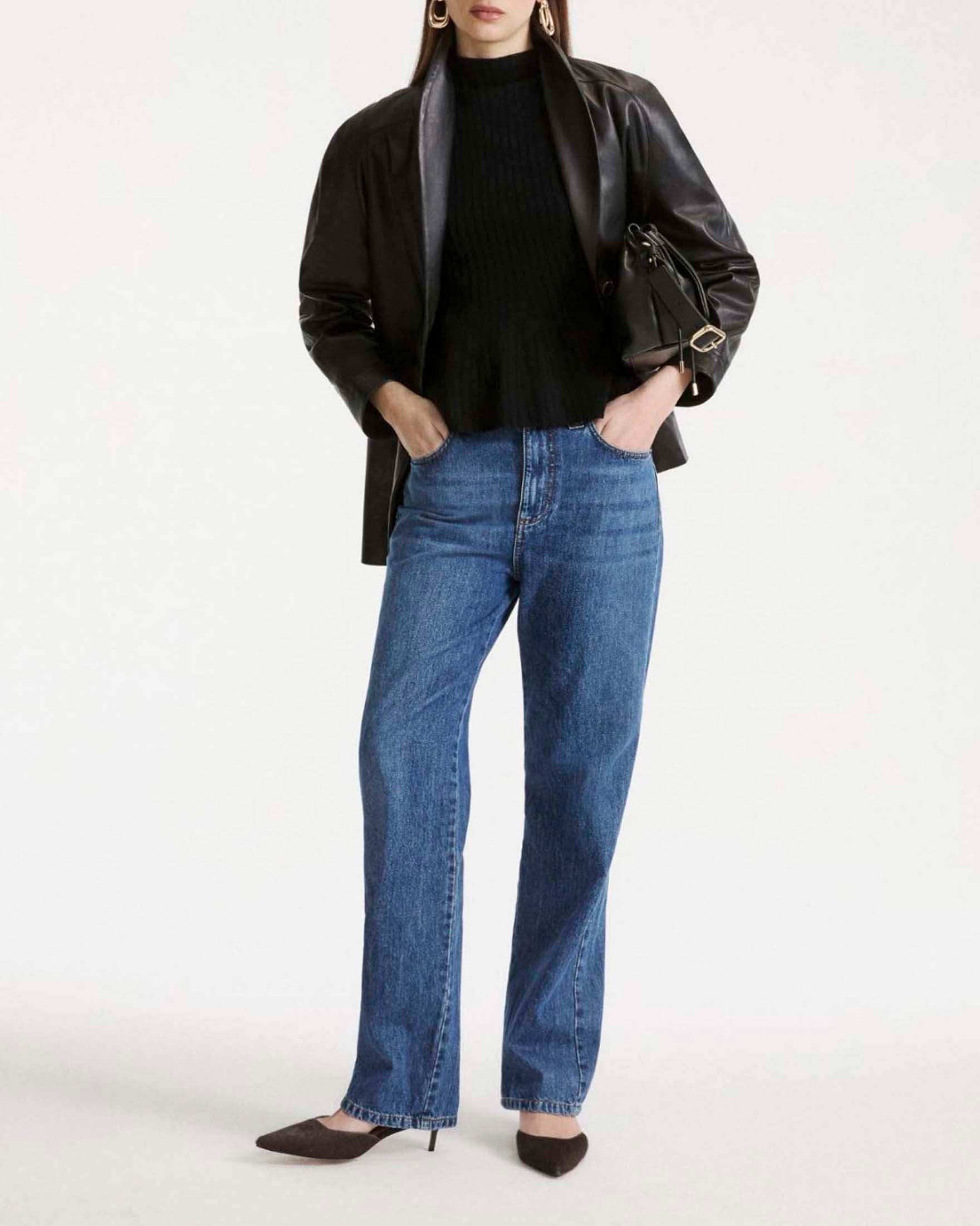 Top smanicato Marella Sport nero in lyocell a coste con linea fit and flare e collo rialzato image