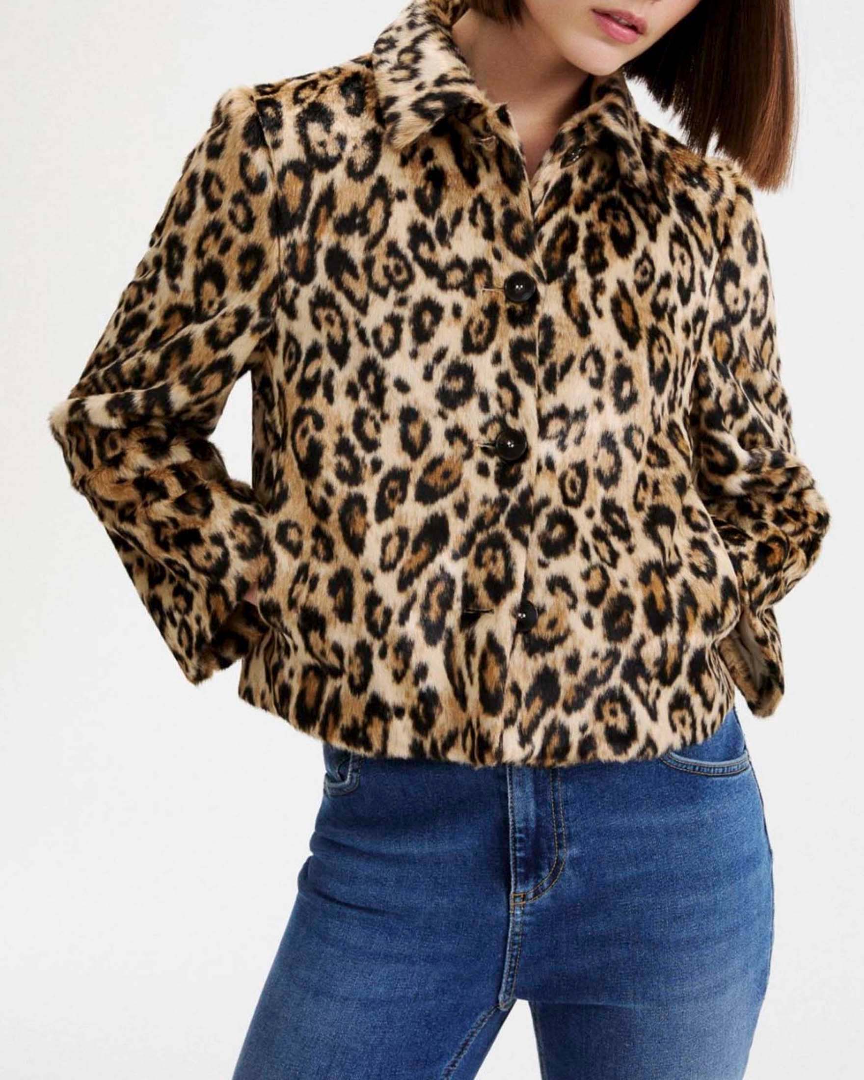 Giacca boxy Marella Sport a stampa animalier in ecopelliccia con colletto a camicia