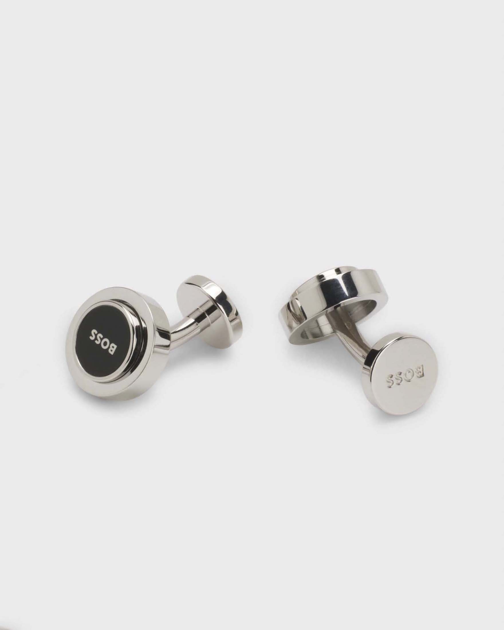 Gemelli rotondi Boss neri in ottone con logo inciso