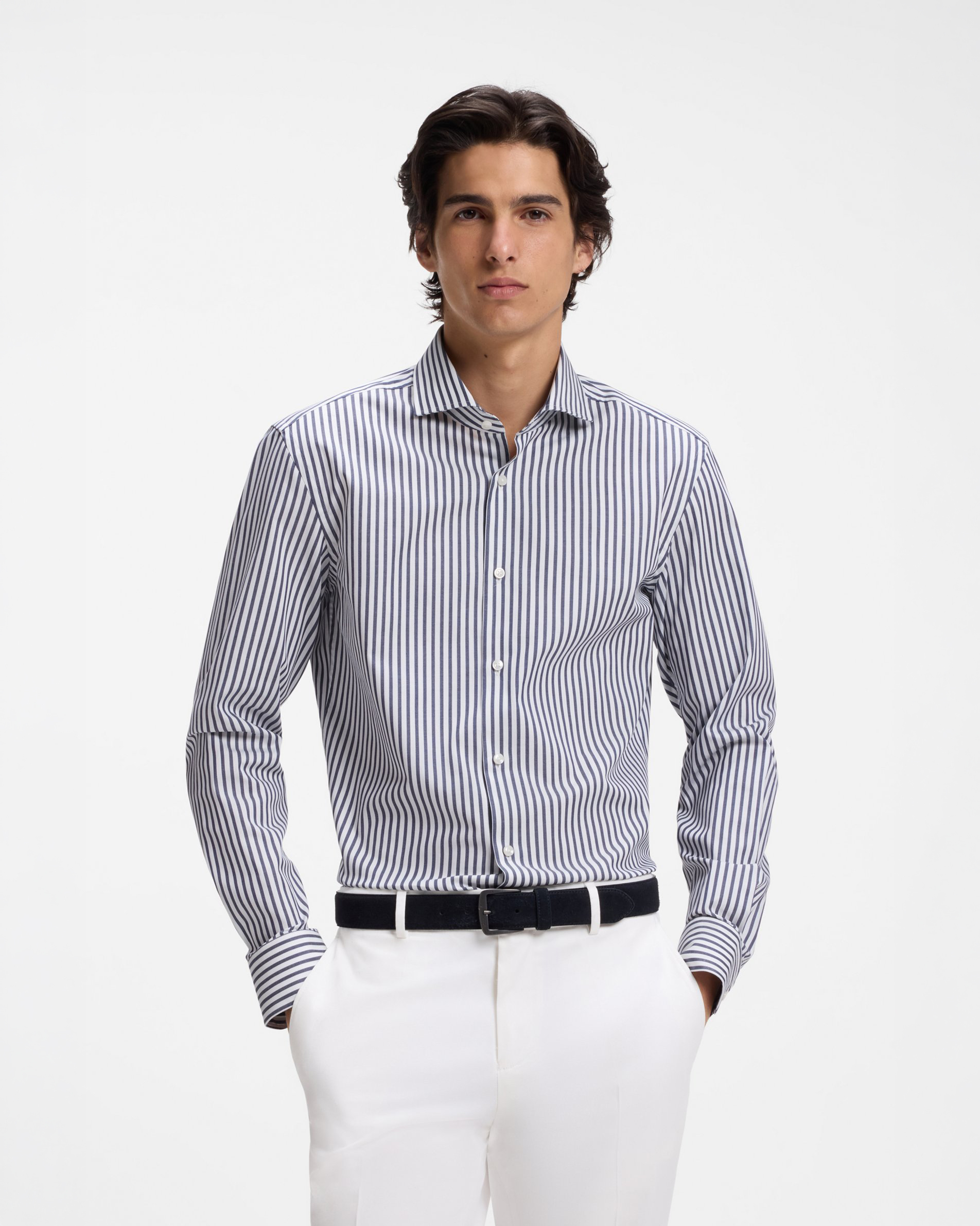 Camicia a maniche lunghe Boss bianca a righe blu in cotone elasticizzato