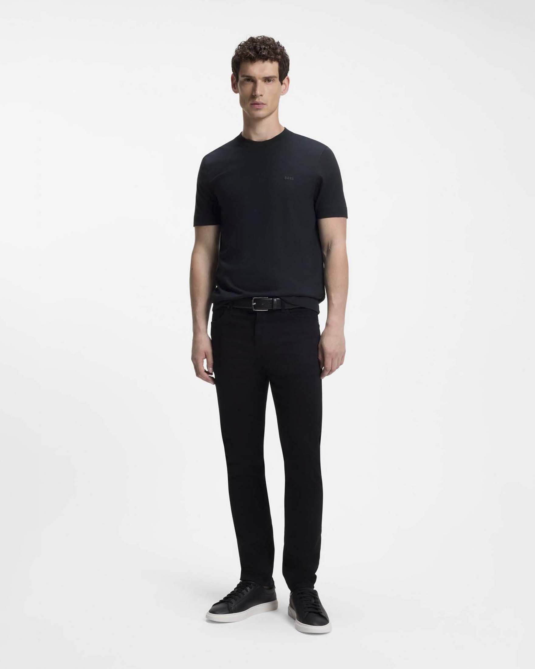 T-shirt Boss blu scuro tinta unita in cotone con logo ricamato in tono