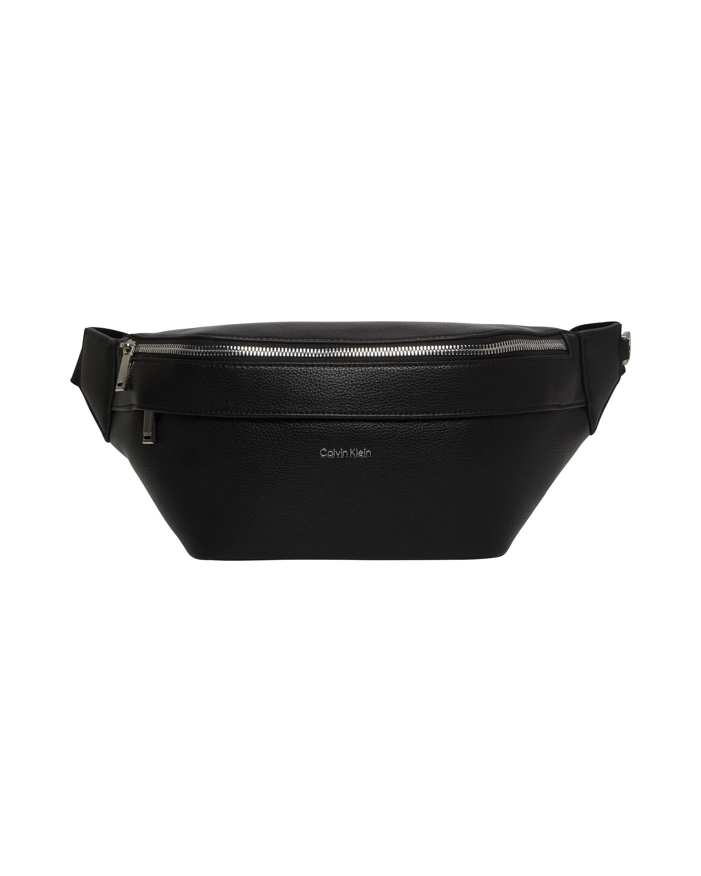 Marsupio Calvin Klein nero in similpelle martellata con logo in rilievo