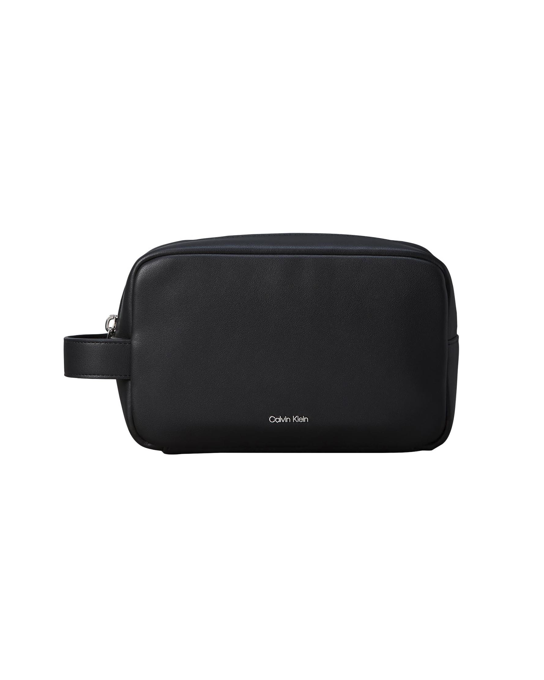 Beauty case Calvin Klein nero in similpelle liscia con logo in metallo