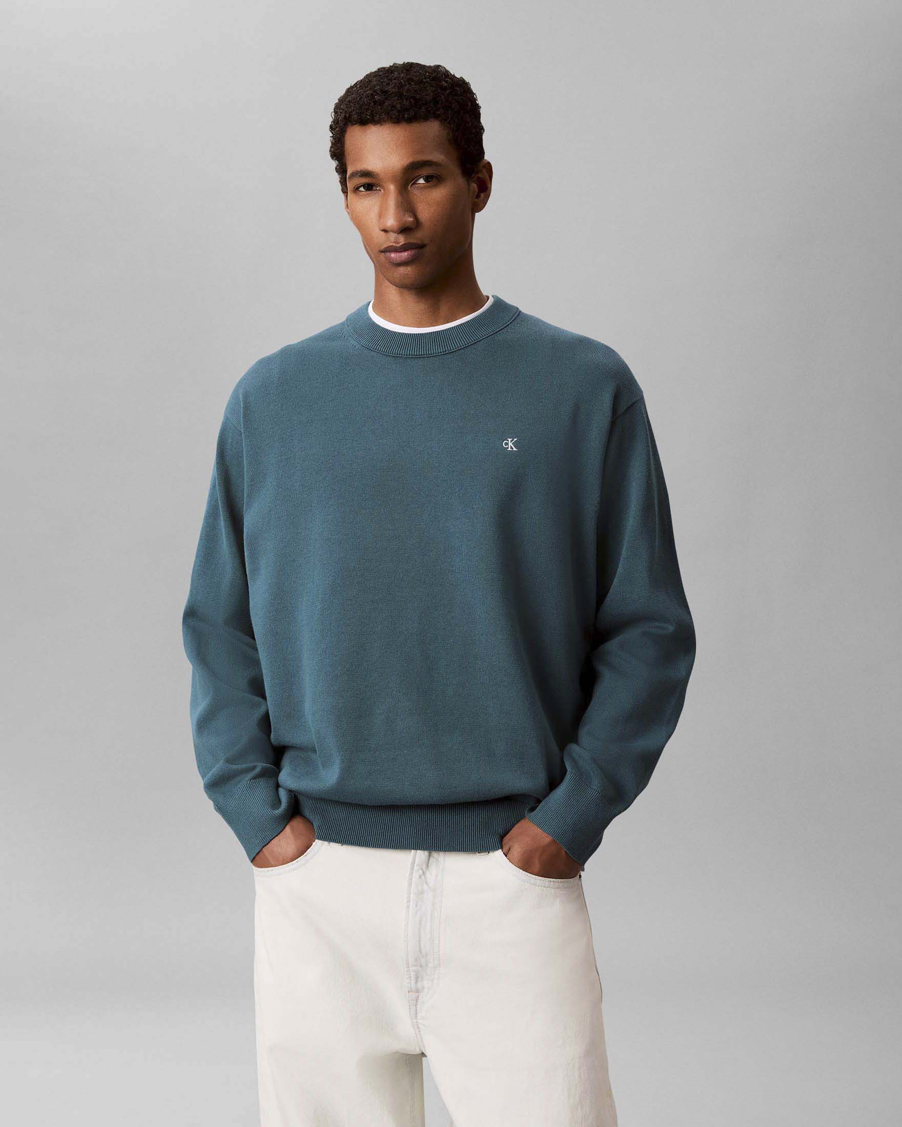 Maglia girocollo Calvin Klein Jeans ottanio in cotone con logo ricamato