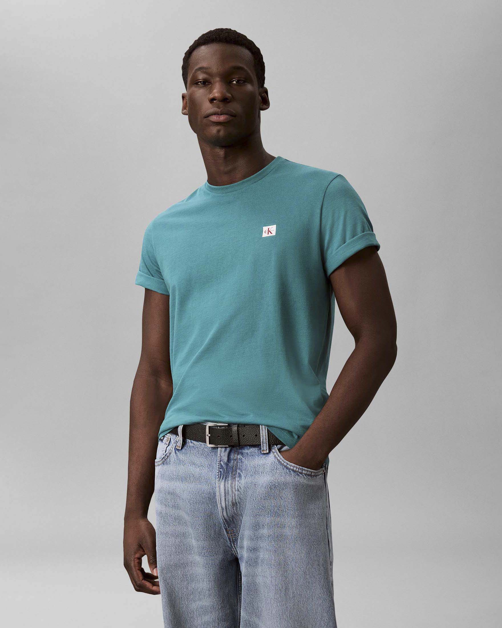 T-shirt Calvin Klein Jeans ottanio in cotone con patch logo monogramma