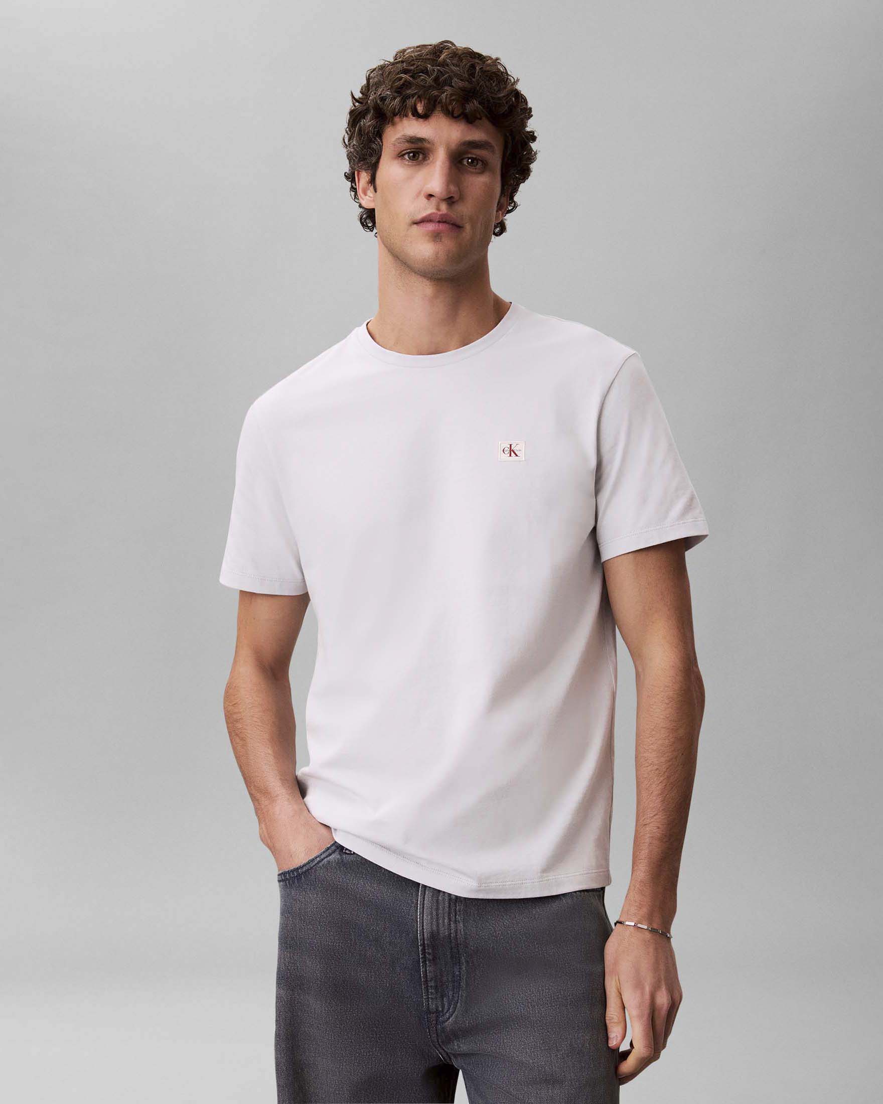 T-shirt Calvin Klein Jeans bianca in cotone con logo ricamato