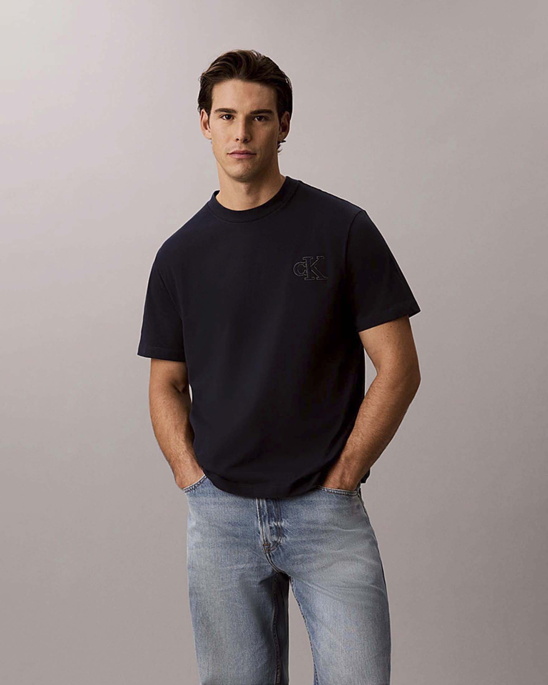 T-shirt a maniche corte Calvin Klein Jeans blu in cotone con logo ricamato