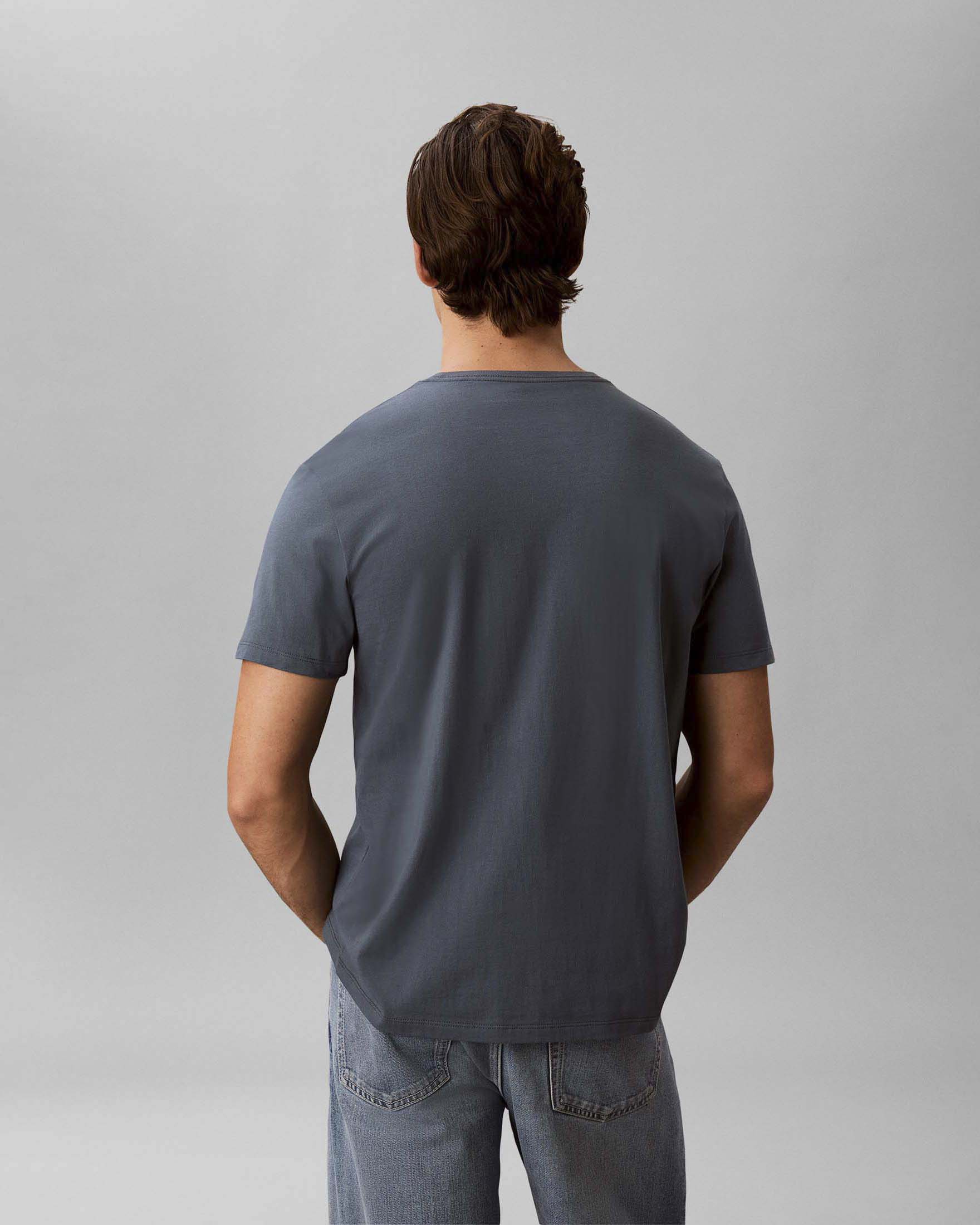 T-shirt Calvin Klein Jeans blu scuro in cotone con stampa logo image