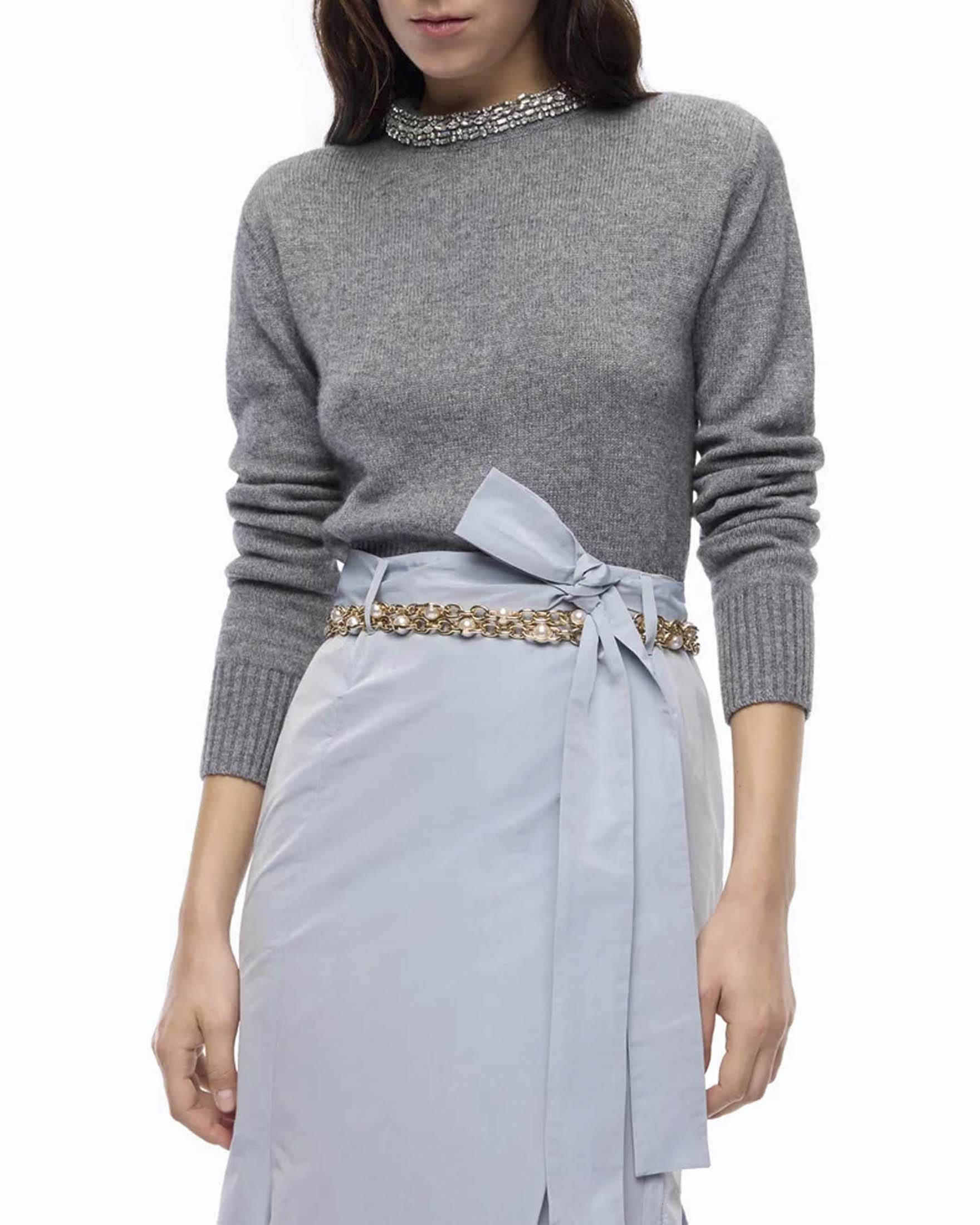 Maglia slim Pinko grigia in misto lana con collo gioiello a listino e spalla rinforzata