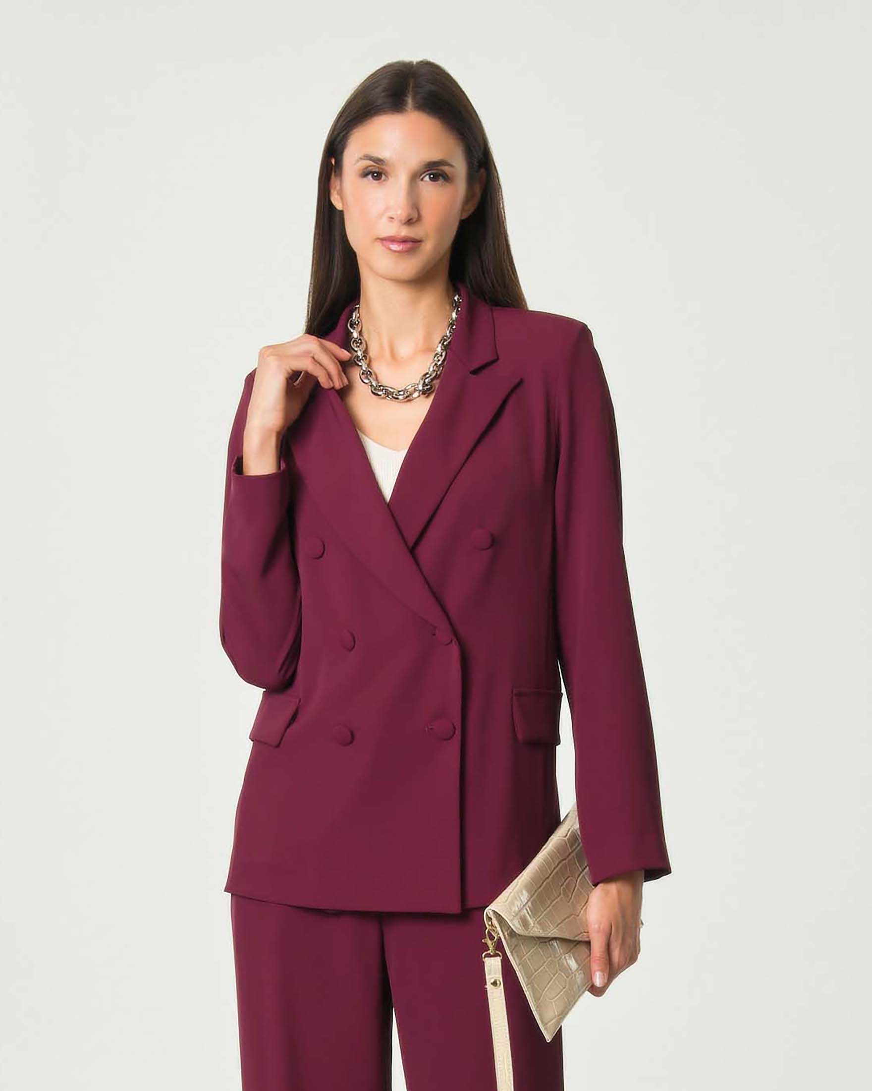 Blazer doppiopetto Hlo! bordeaux in tessuto fluido con tasche con patta e spacco centrale sul retro