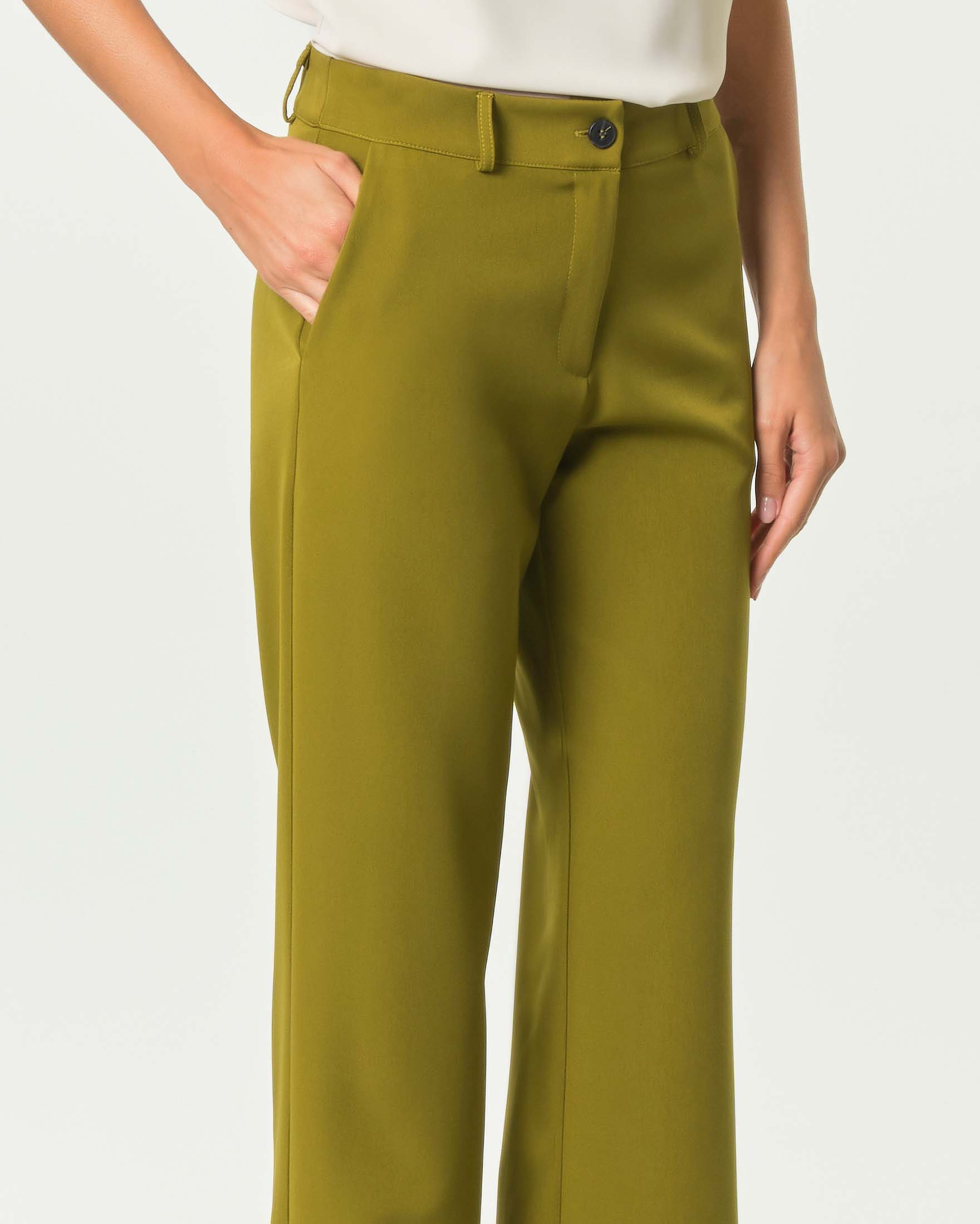 Pantaloni a gamba dritta Hlo! color olio in tessuto bistretch con passanti e chiusura a zip e bottoni image