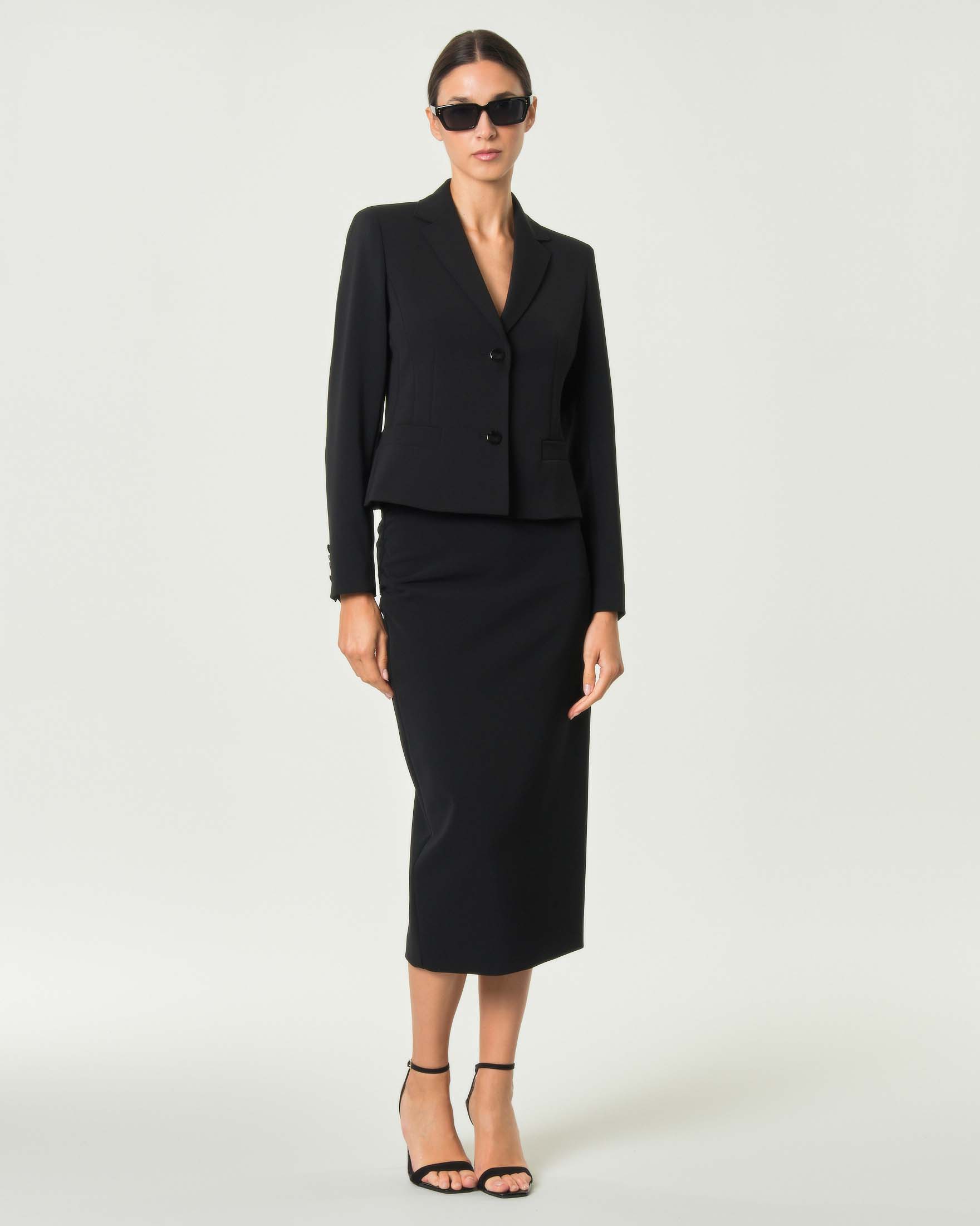 Blazer corto monopetto Max Mara Studio nero in cady tecnico sfiancato con tasche a filetto image