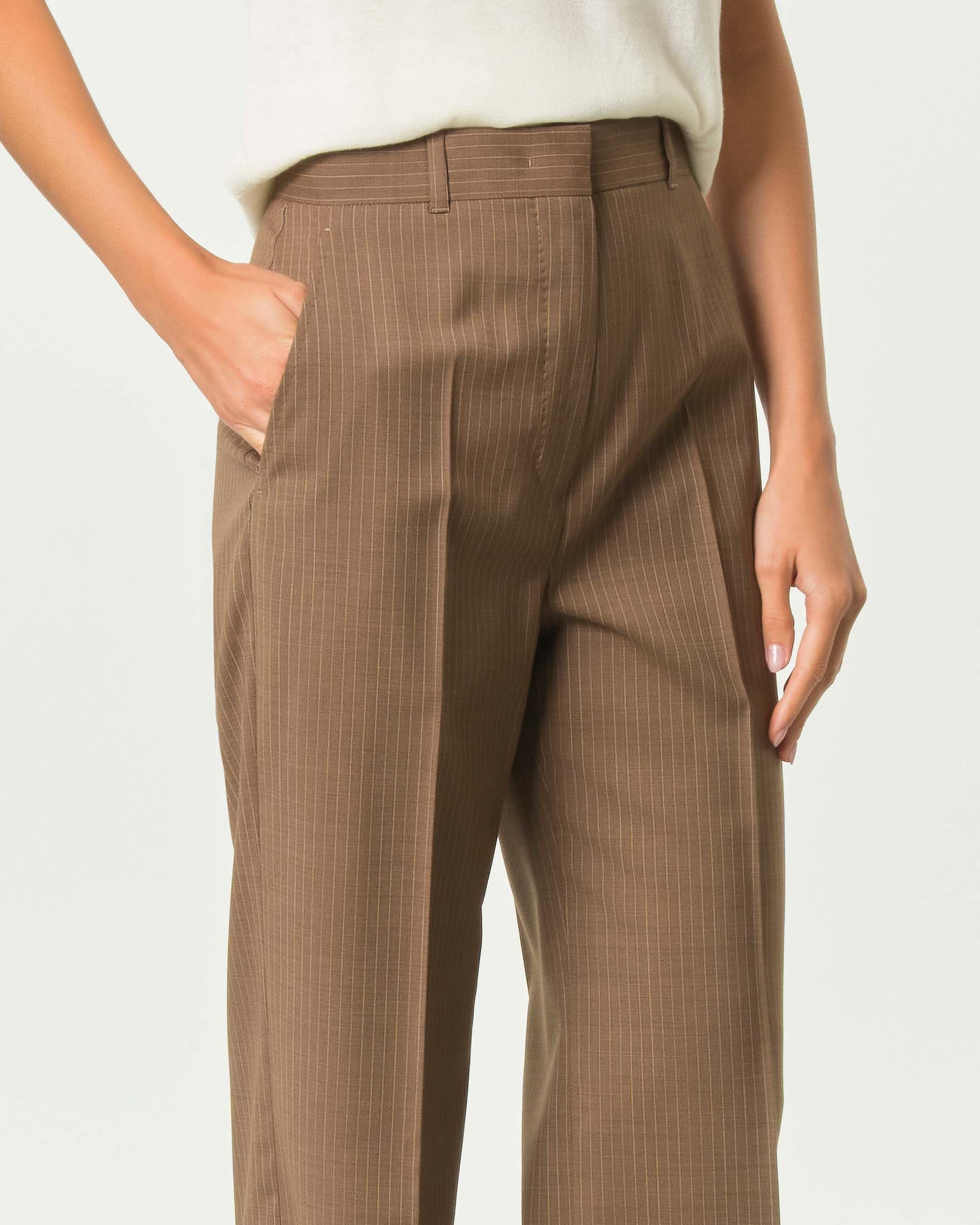 Pantaloni palazzo sartoriali Max Mara Studio color cammello gessati in pura lana con piega stirata image
