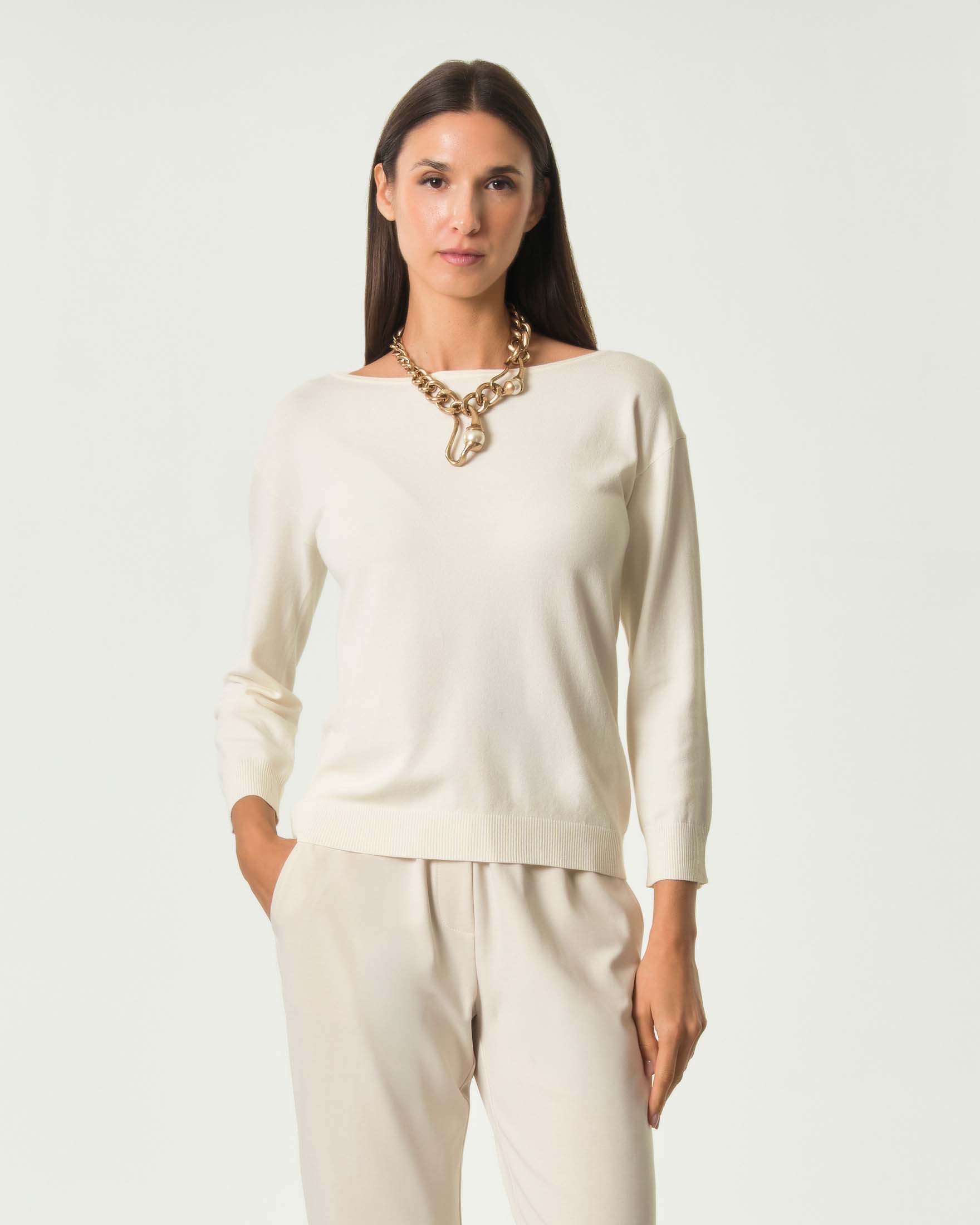 Maglia scollo a barchetta Weekend Max Mara color avorio in viscosa con maniche tre quarti