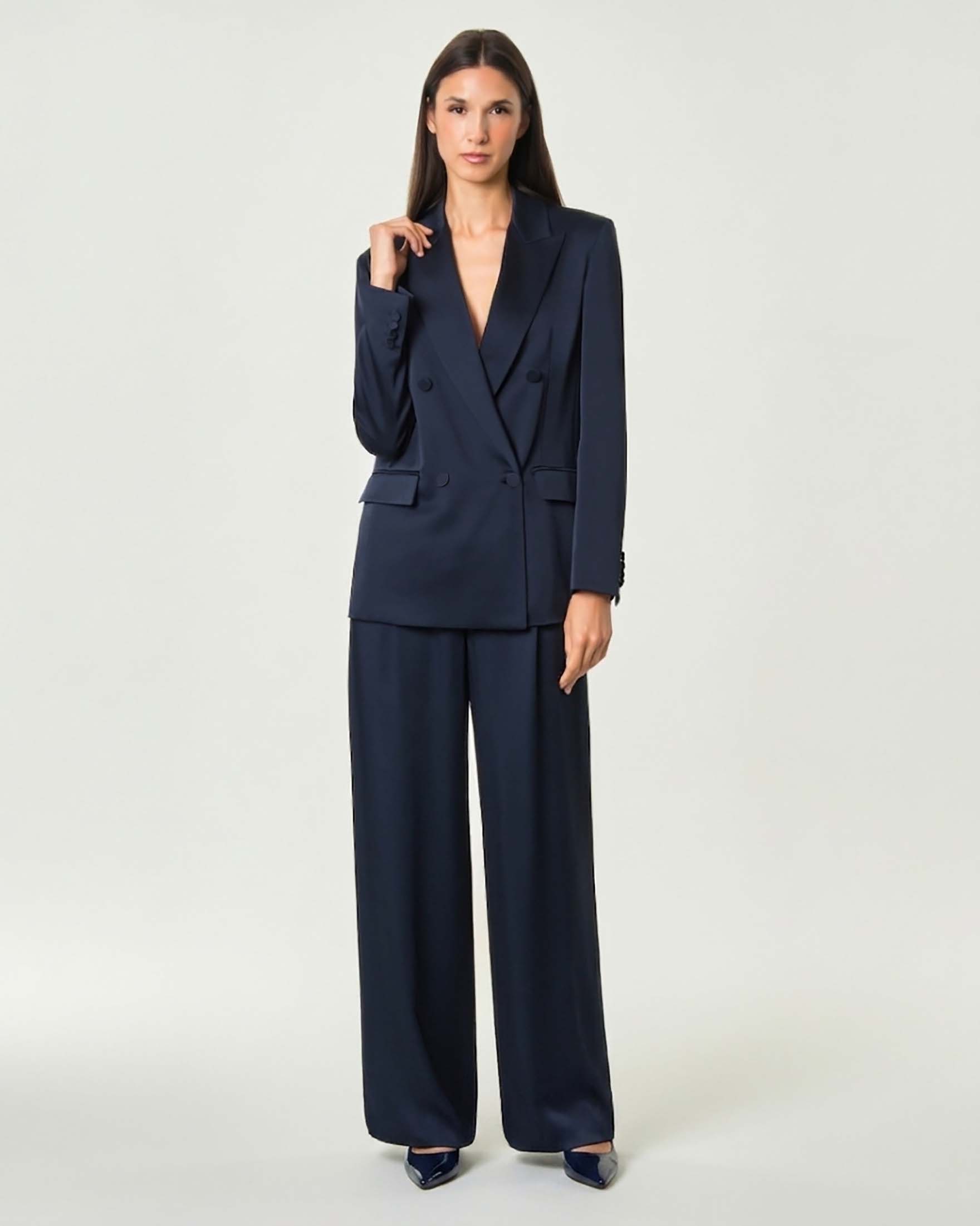 Blazer doppiopetto Max Mara Studio blu in envers satin crêpe con rever a lancia image