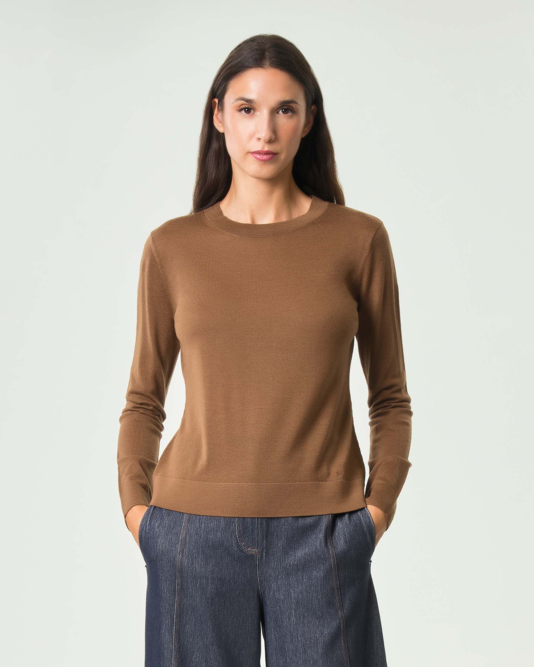 Maglia maniche lunghe MM Max Mara cammello in pura lana extrafine con bordi a costine e logo ricamato
