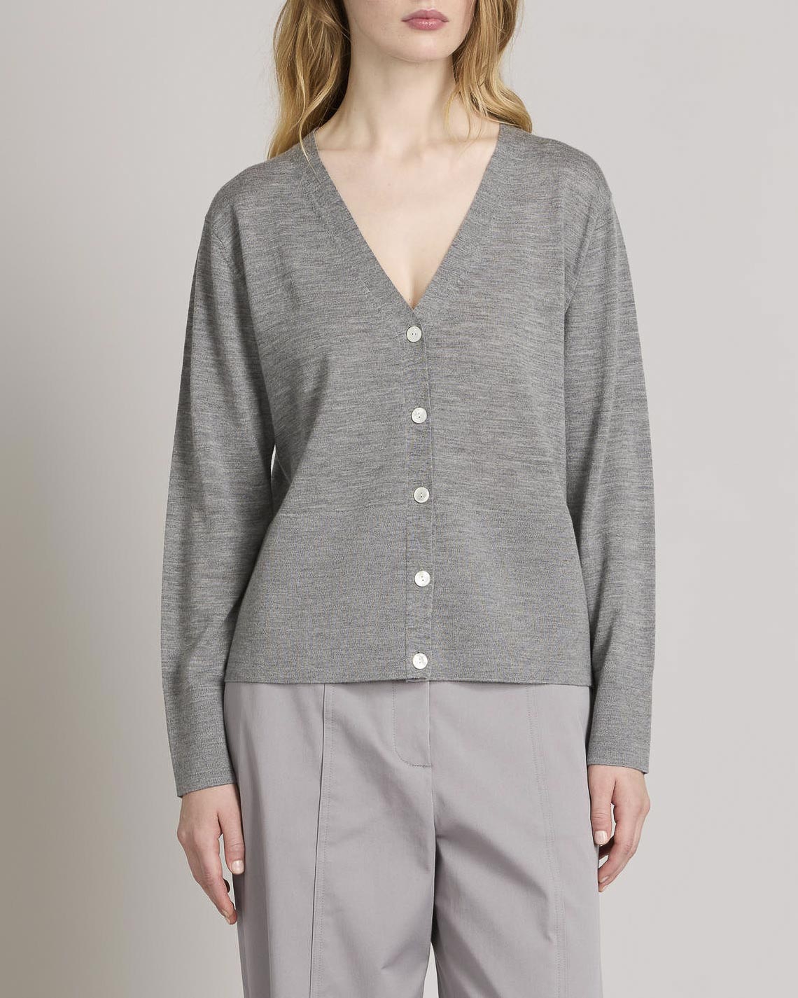 Cardigan MM Max Mara grigio in lana vergine extrafine con scollo a V
