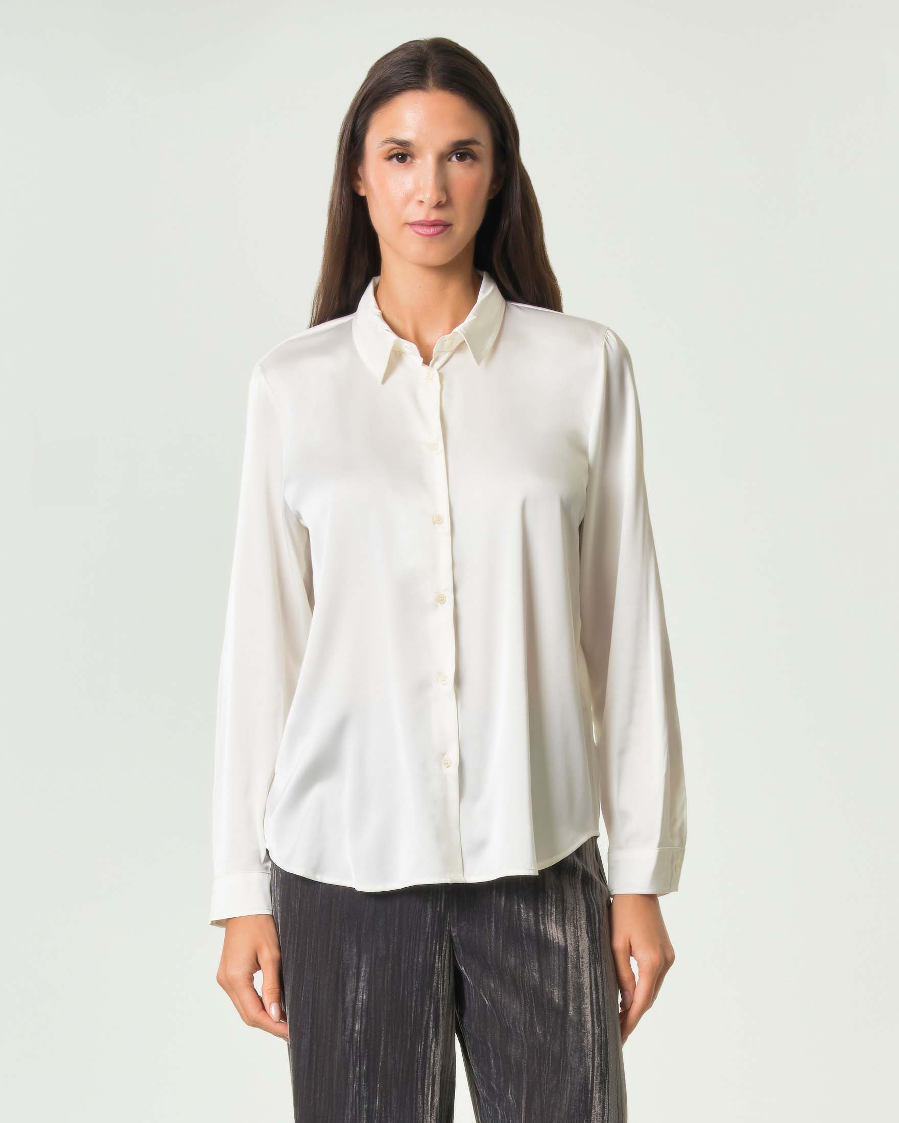 Camicia Emme Marella bianca in raso leggero stretch con fondo stondato