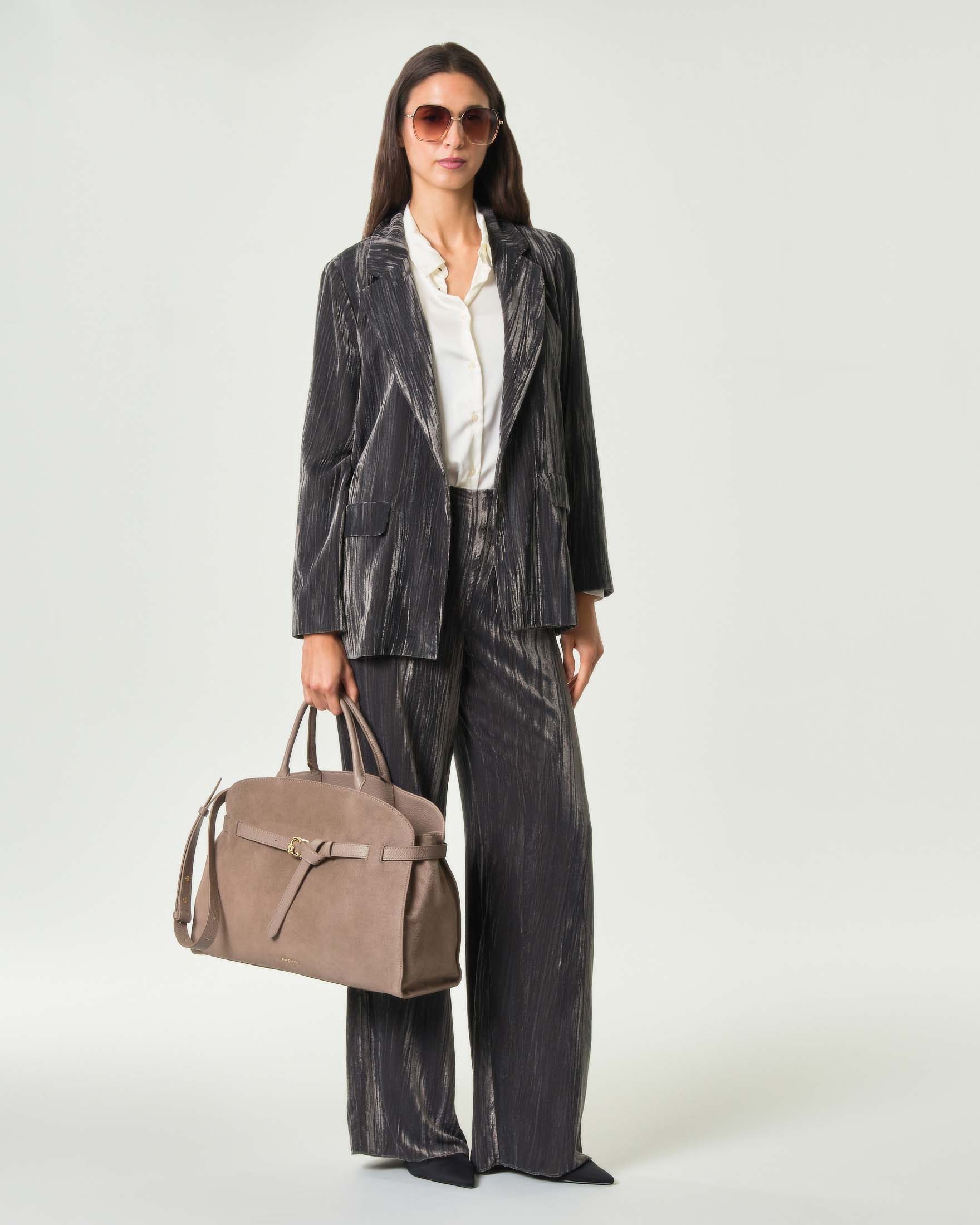 Camicia Emme Marella bianca in raso leggero stretch con fondo stondato image