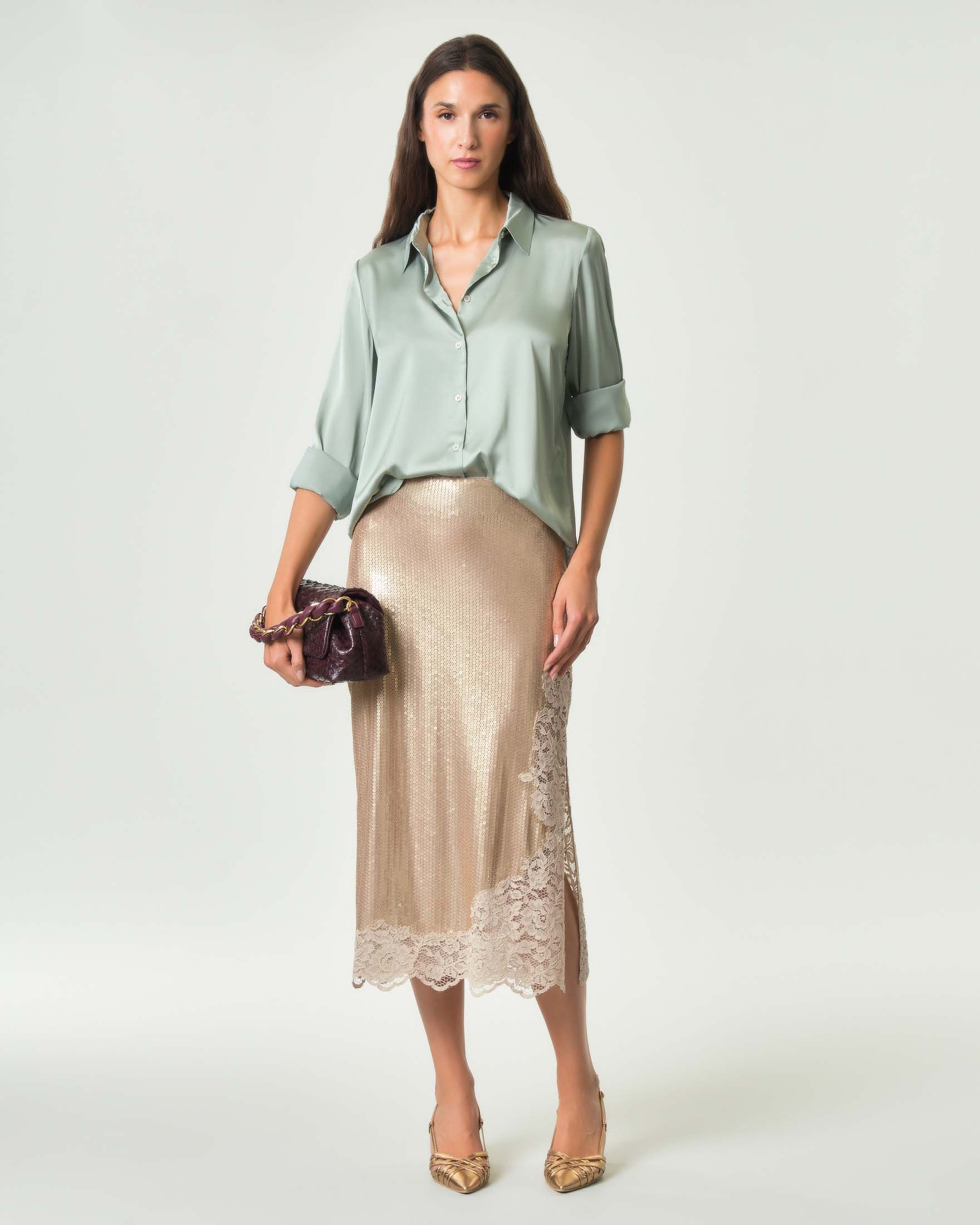 Camicia Emme Marella color salvia in raso leggero stretch con fondo stondato