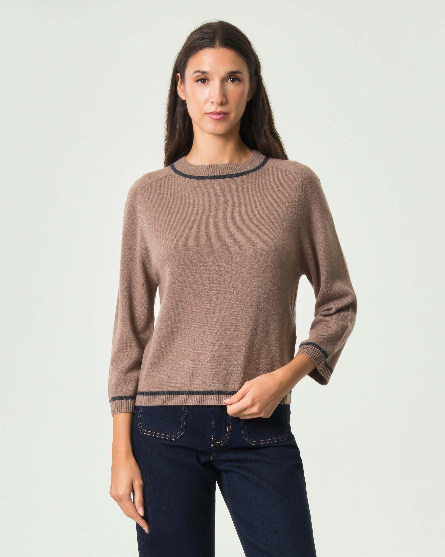 Maglia girocollo Emme Marella color noce in lana e cashmere con profili a contrasto