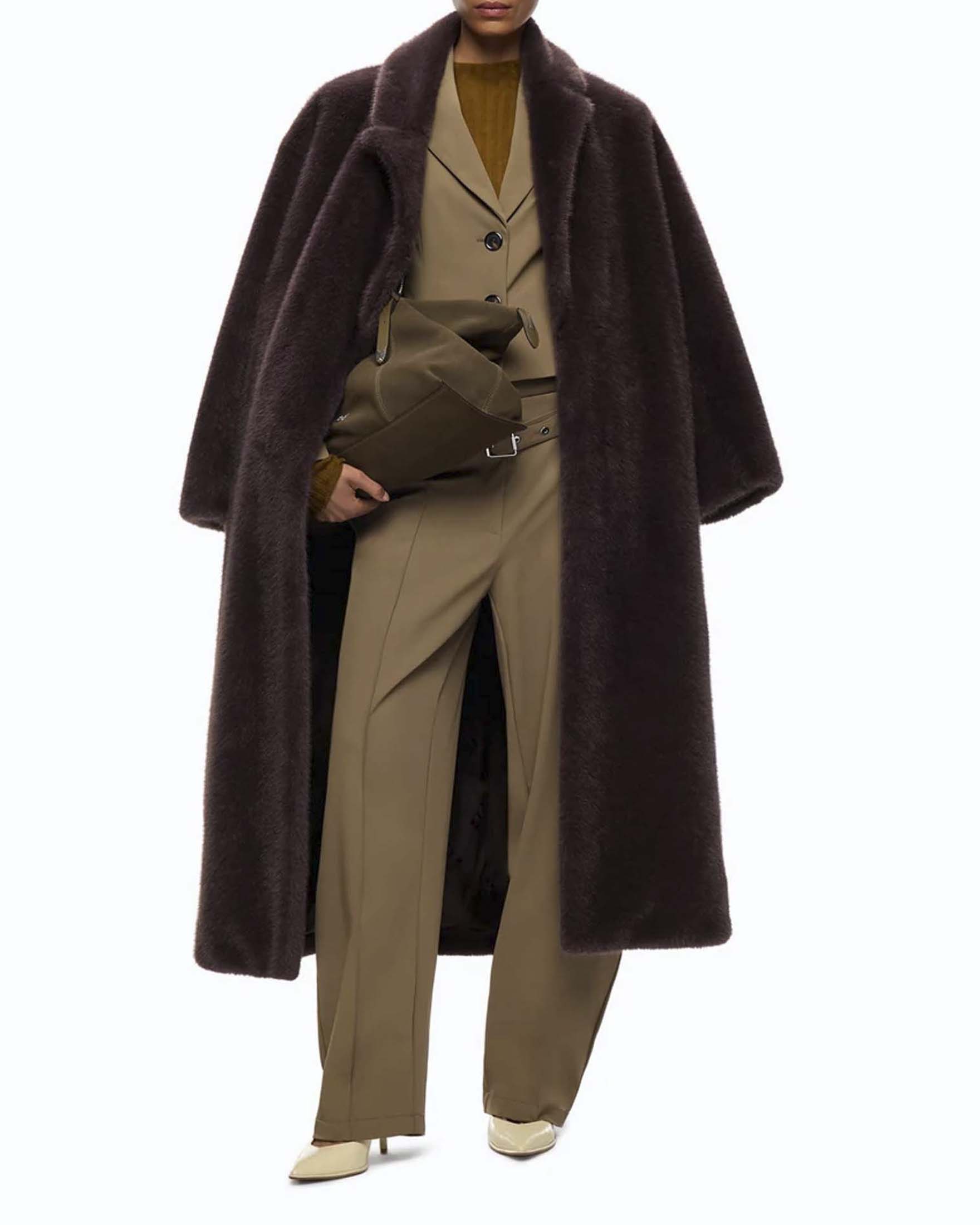 Cappotto lungo Pinko marrone in ecopelliccia Aspen con cintura in similpelle