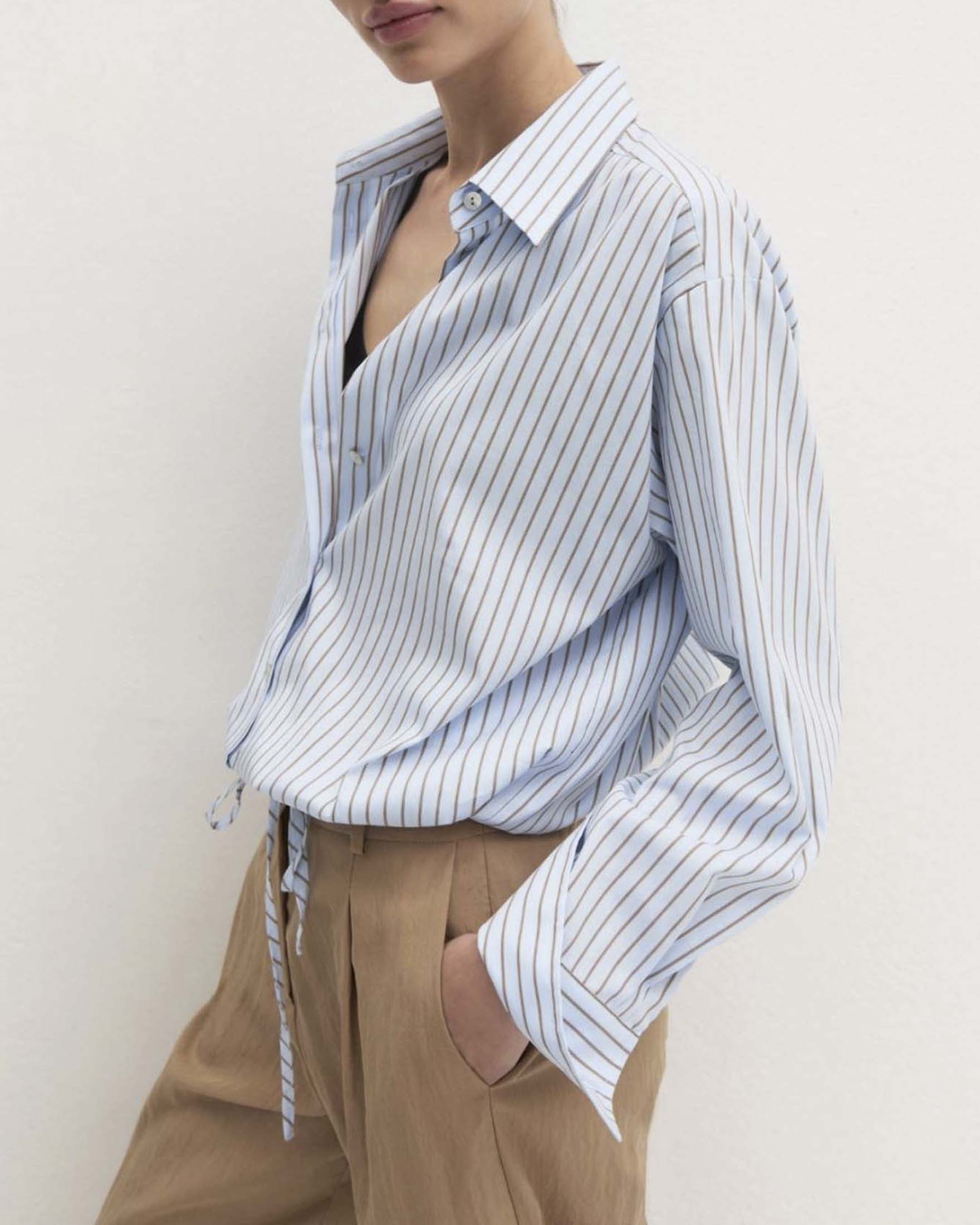 Camicia balloon Emme Marella azzurra in popeline di cotone stretch a righe beige con coulisse