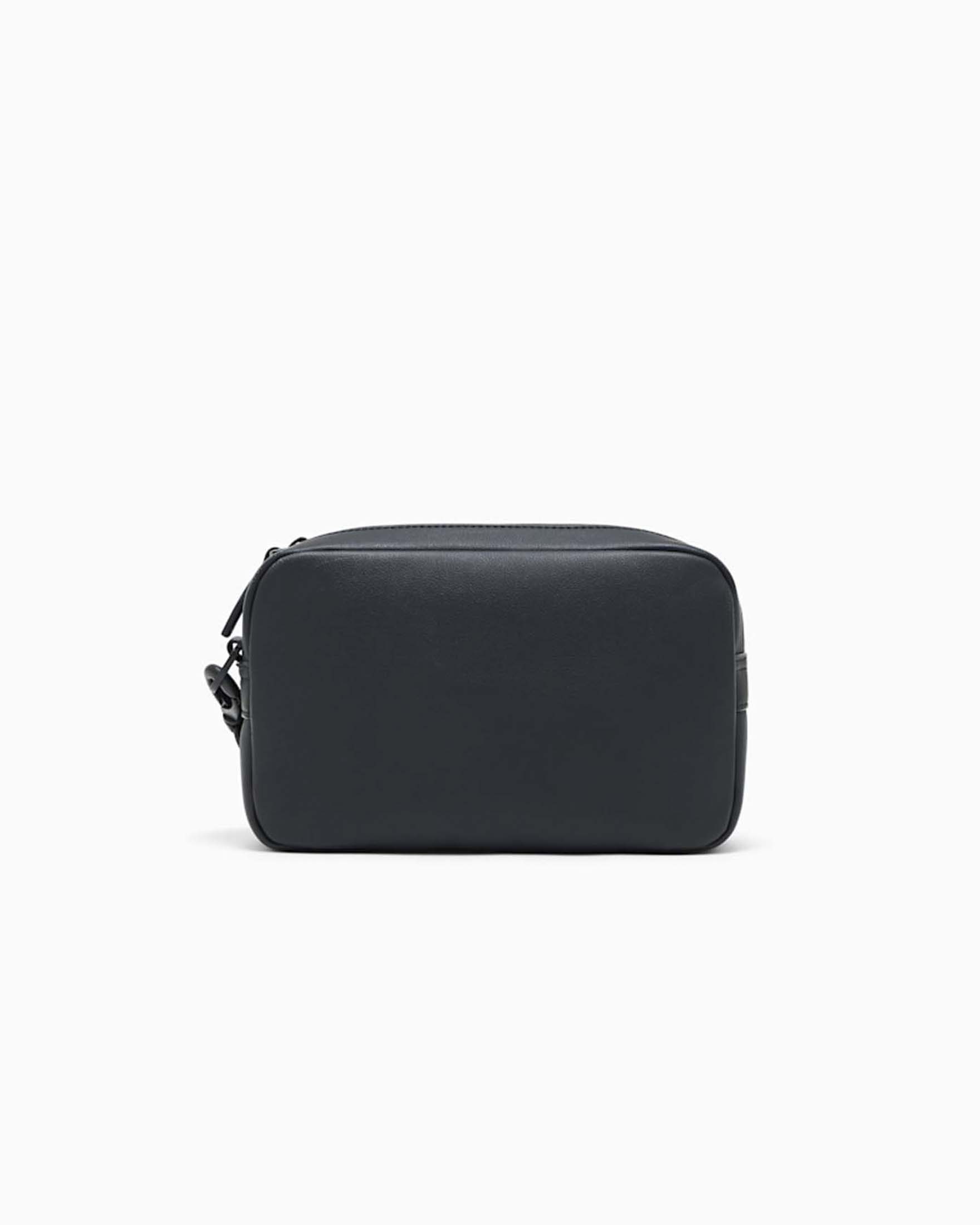 Beauty case Armani Exchange nero in similpelle con monogramma in rilievo image