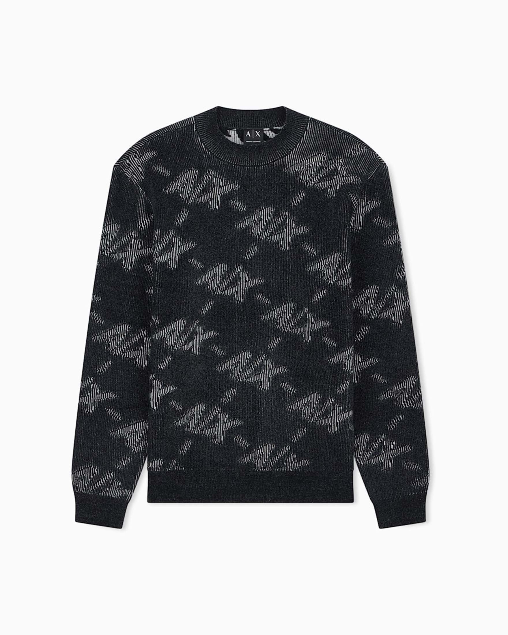 Maglia girocollo Armani Exchange in ciniglia nera con logo jacquard all-over