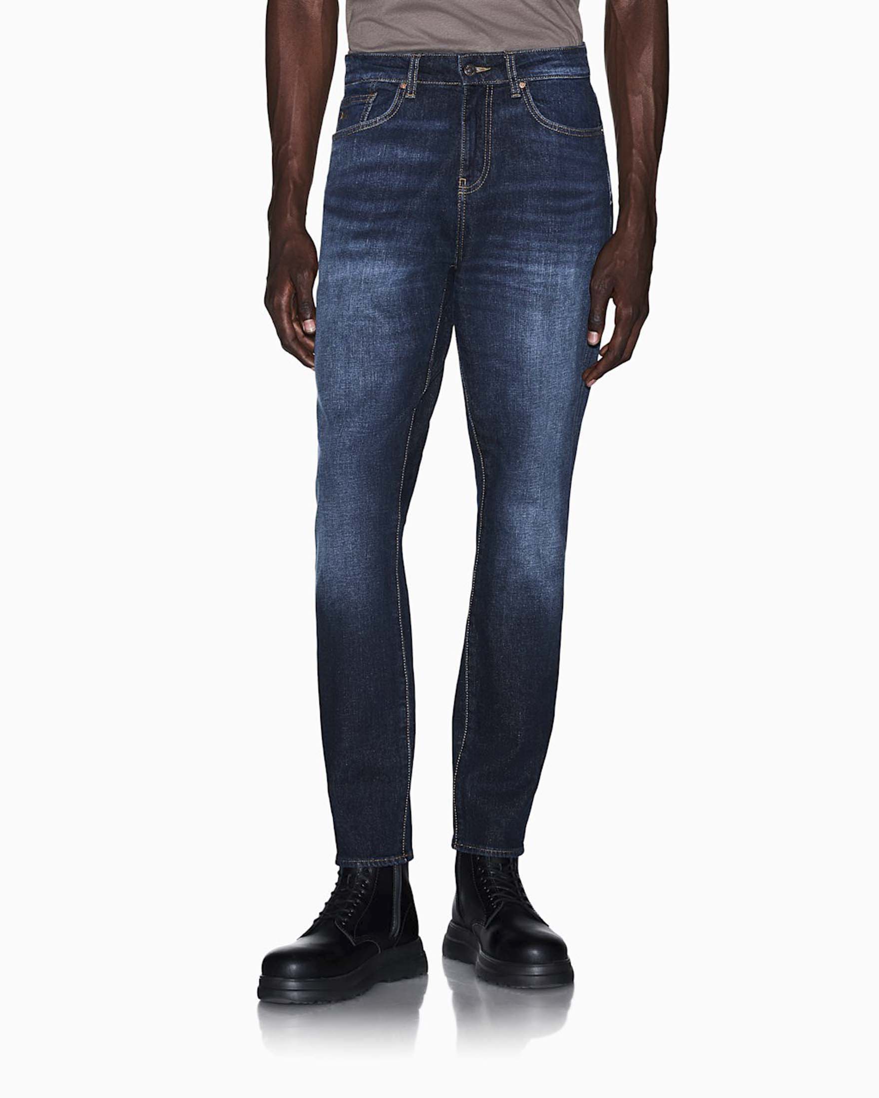 Jeans Armani Exchange lavaggio scuro in cotone stretch image