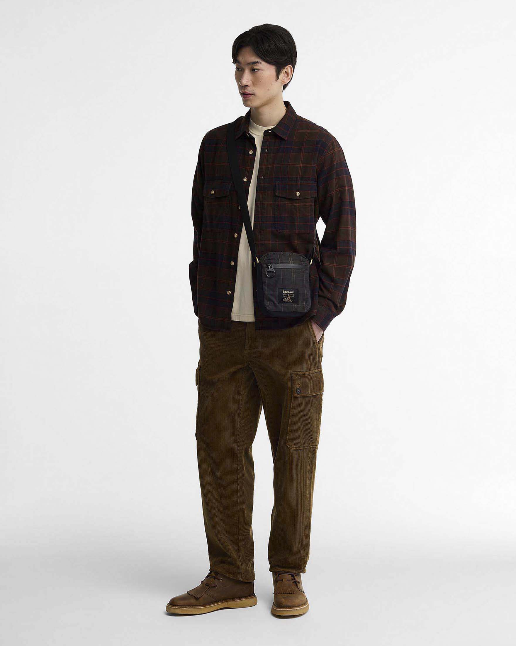 Borsa a Tracolla Barbour Field verde militare in cotone cerato tartan check image