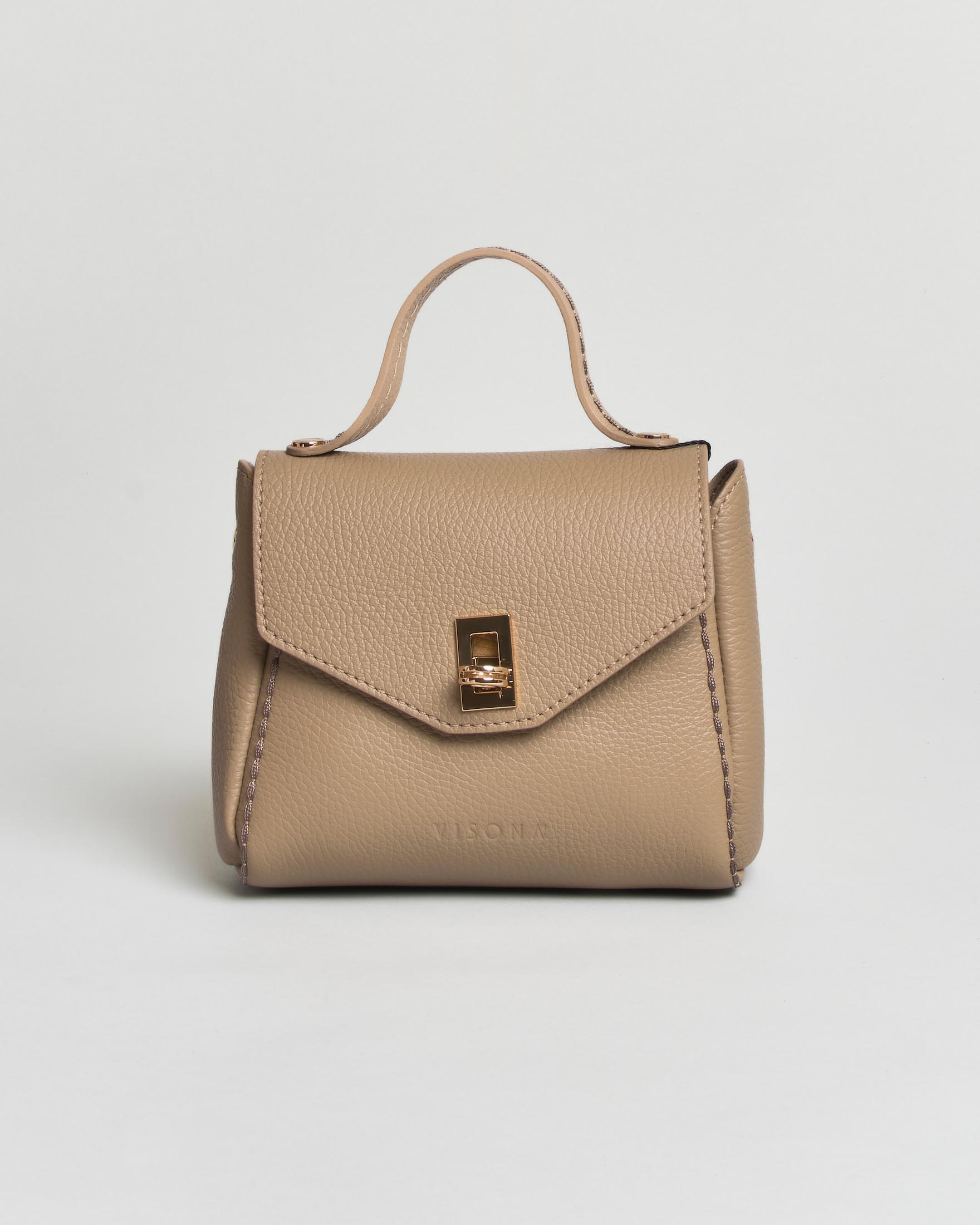 Mini bag Visonà beige in pelle martellata con impunture e patta con chiusura a girello
