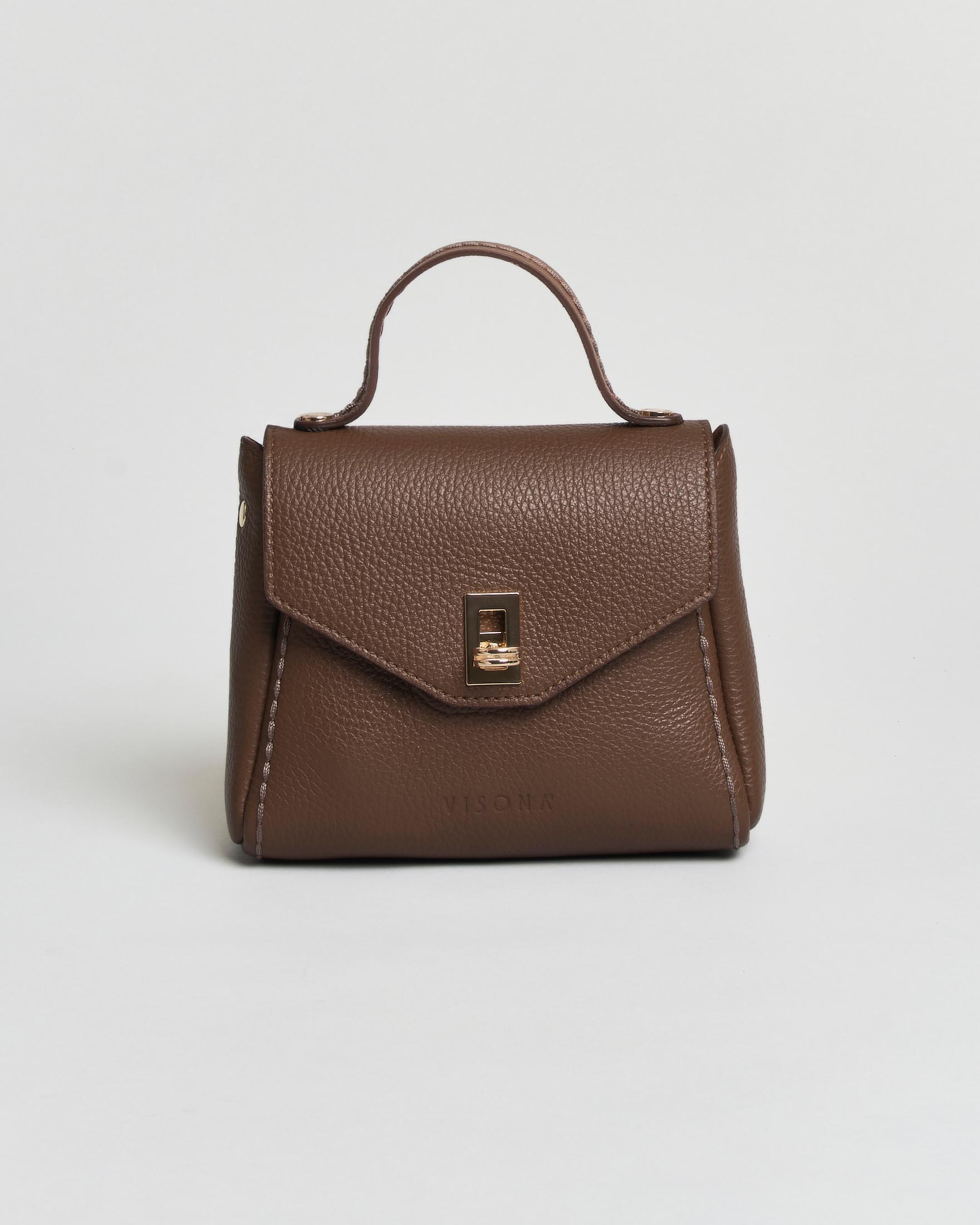 Mini bag Visonà marrone in pelle martellata con impunture e patta con chiusura a girello
