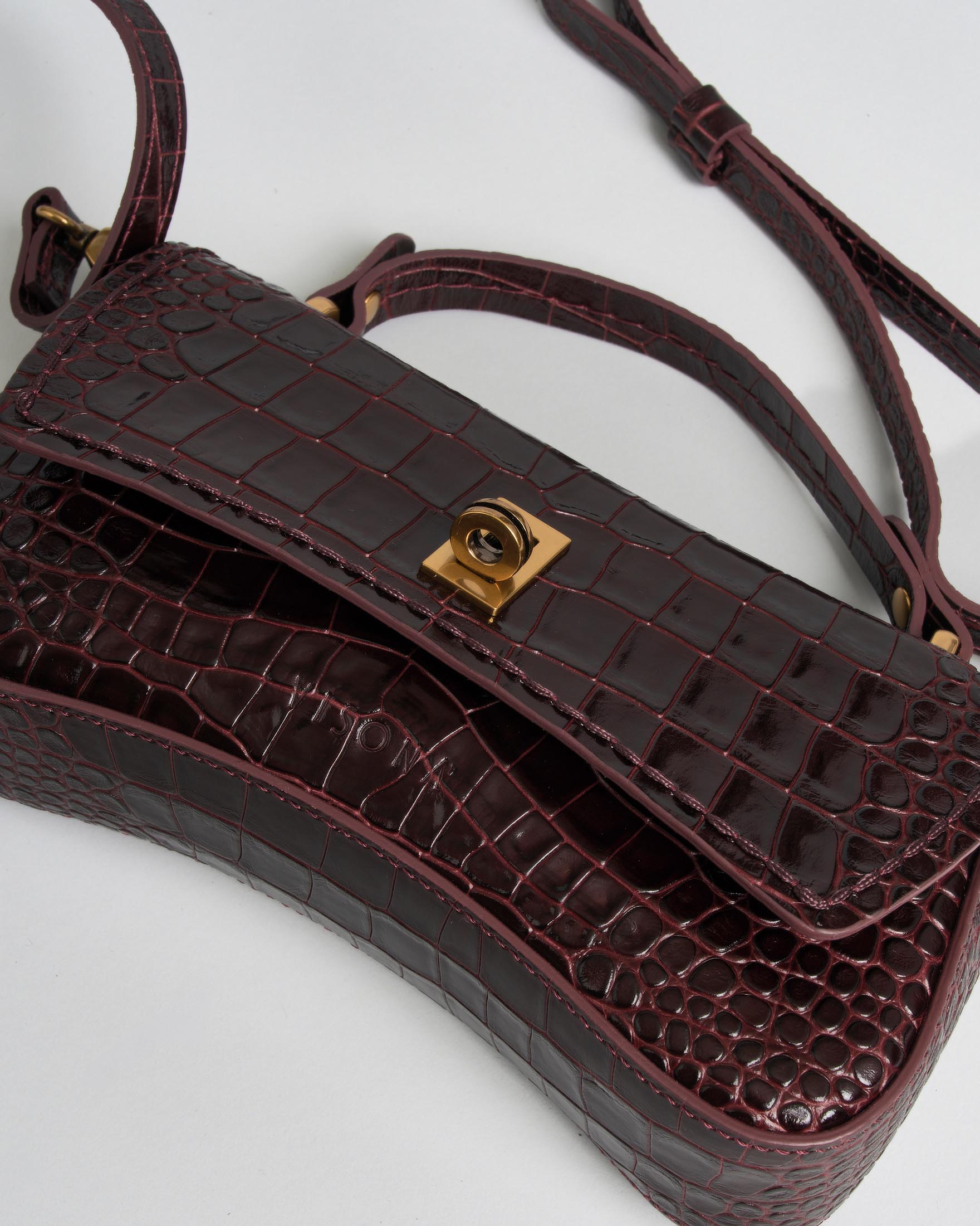 Mini bag Visonà bordeaux in pelle effetto cocco verniciata con tracolla removibile image