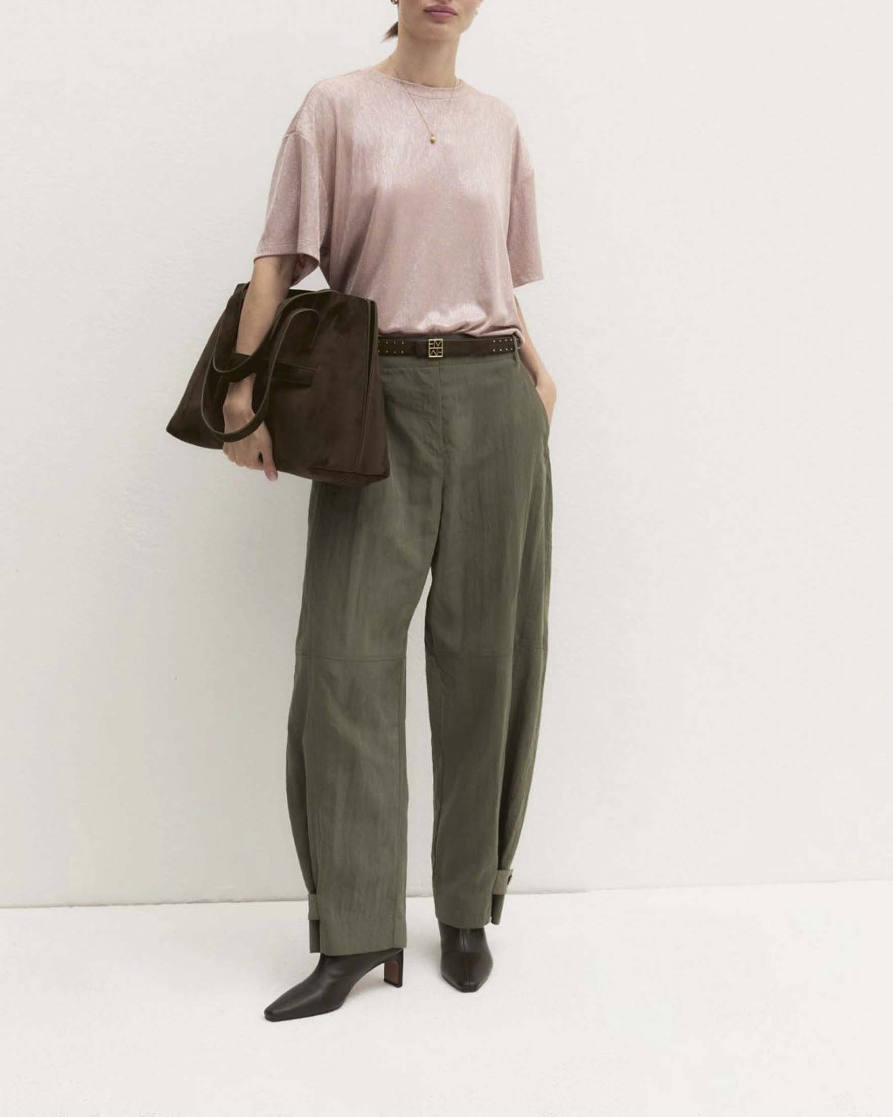 Pantaloni cargo Emme Marella khaki in lyocell effetto crinkle con bottoni nascosti e alamari sul fondo
