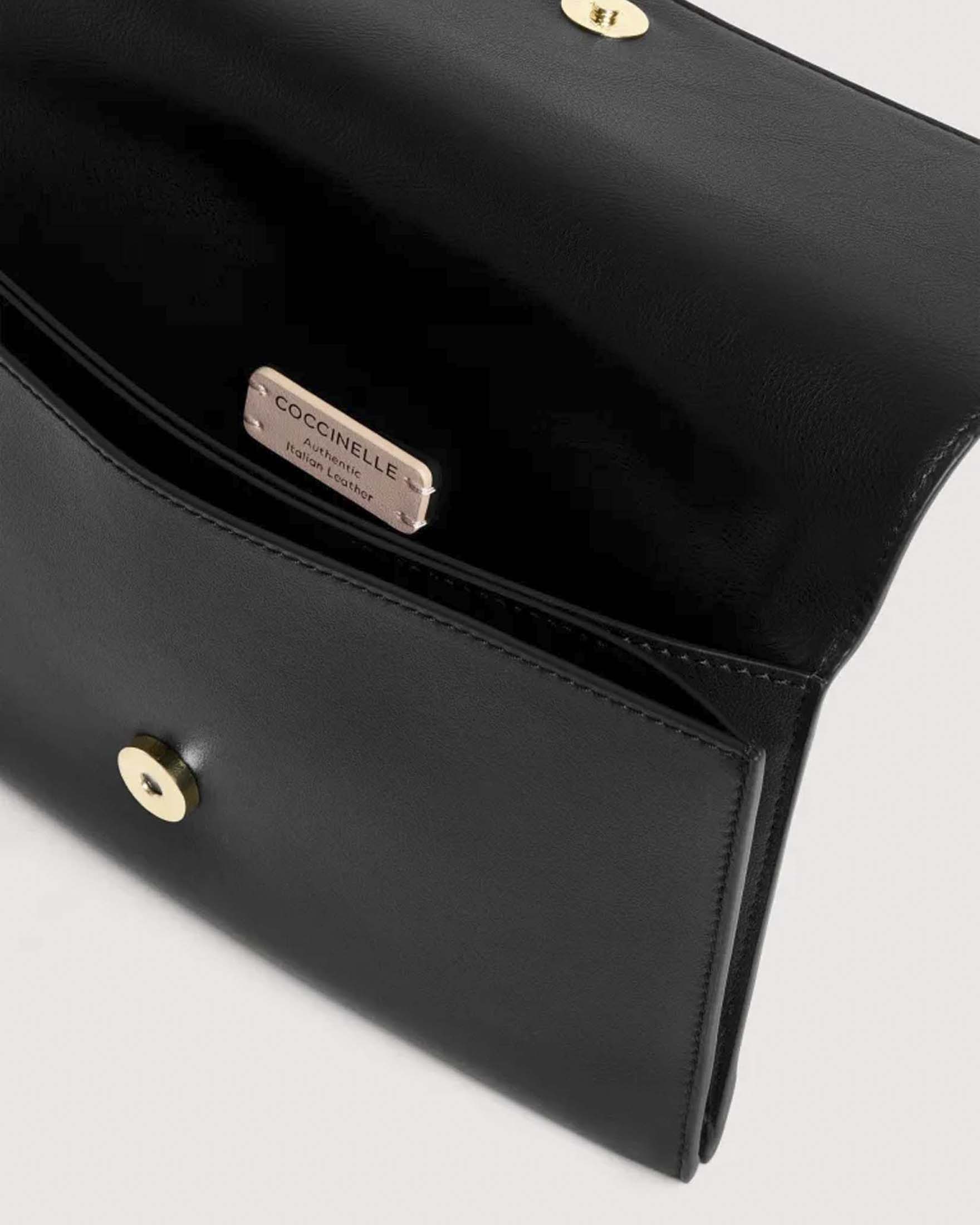 Minibag C-Me Light Coccinelle nera in pelle liscia con tracolla a catena image