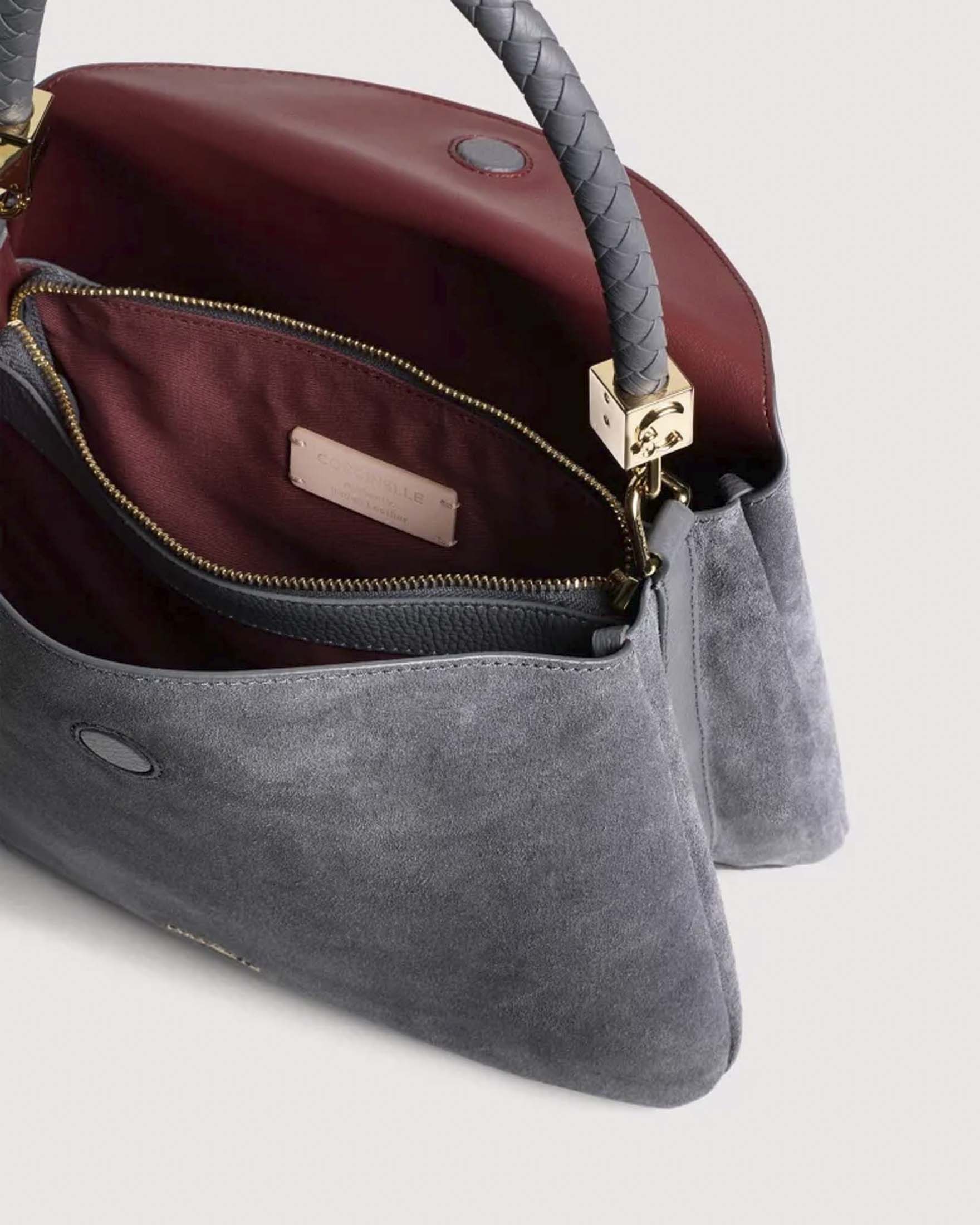 Borsa a spalla Tiggy Medium Coccinelle nera in suede con manico intrecciato image
