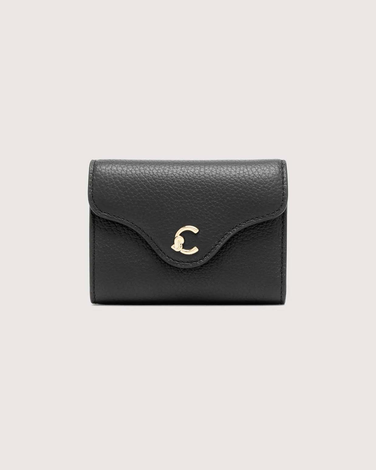 Portafoglio C-Me Small Coccinelle nero in pelle bottalata con patta e logo metallico