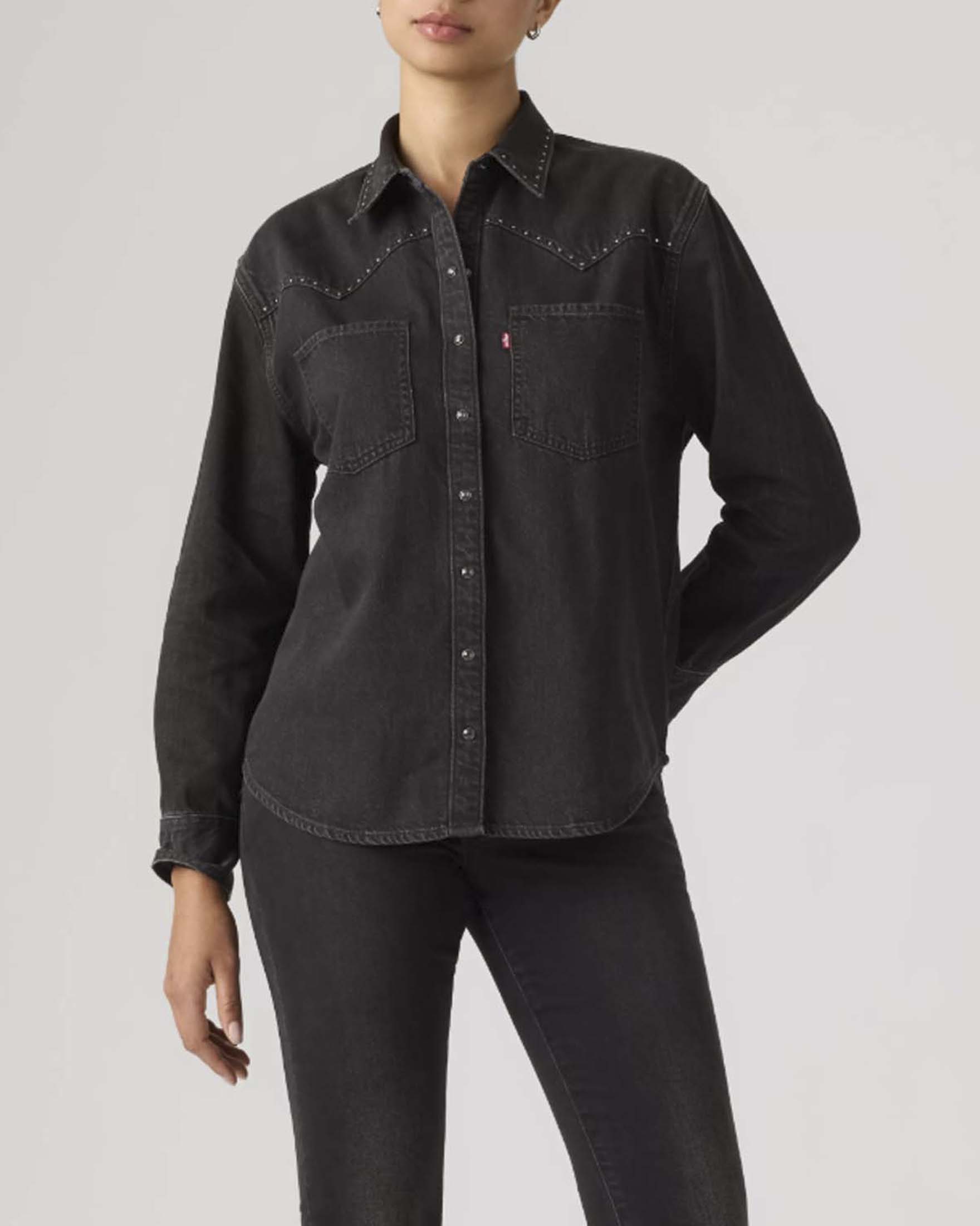 Camicia Teodora Levi's nera in denim di cotone con bottoni snap e mini borchie applicate